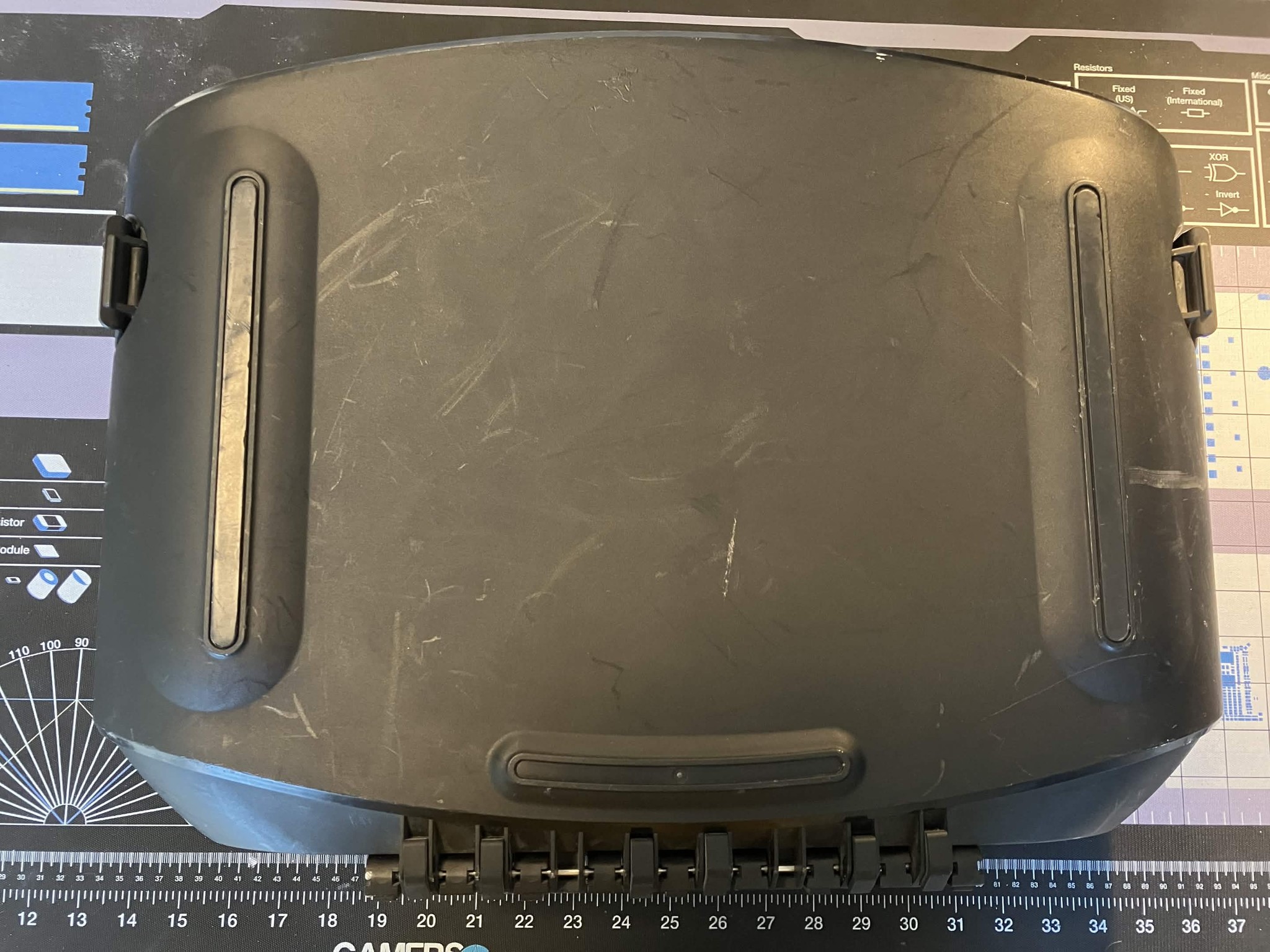 GAEMS G155 Sentry Portable Gaming Monitor, Travel Case, with Speakers