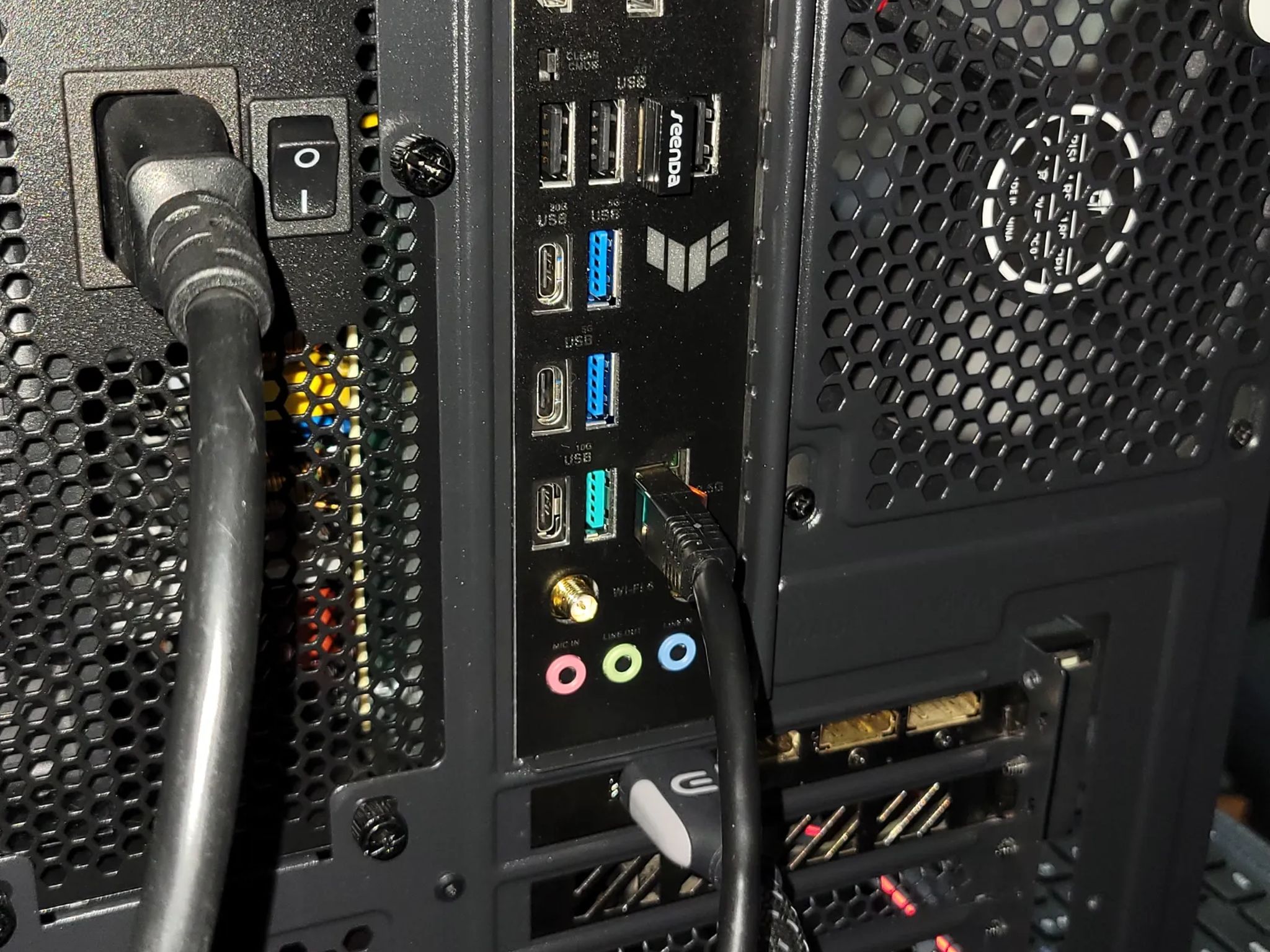 🚀 Intel i7-12700K | Gigabyte RTX 4070 Windforce OC 3X | 32GB DDR5 | 2TB NVMe SSD | TUF B760M 🔥💻