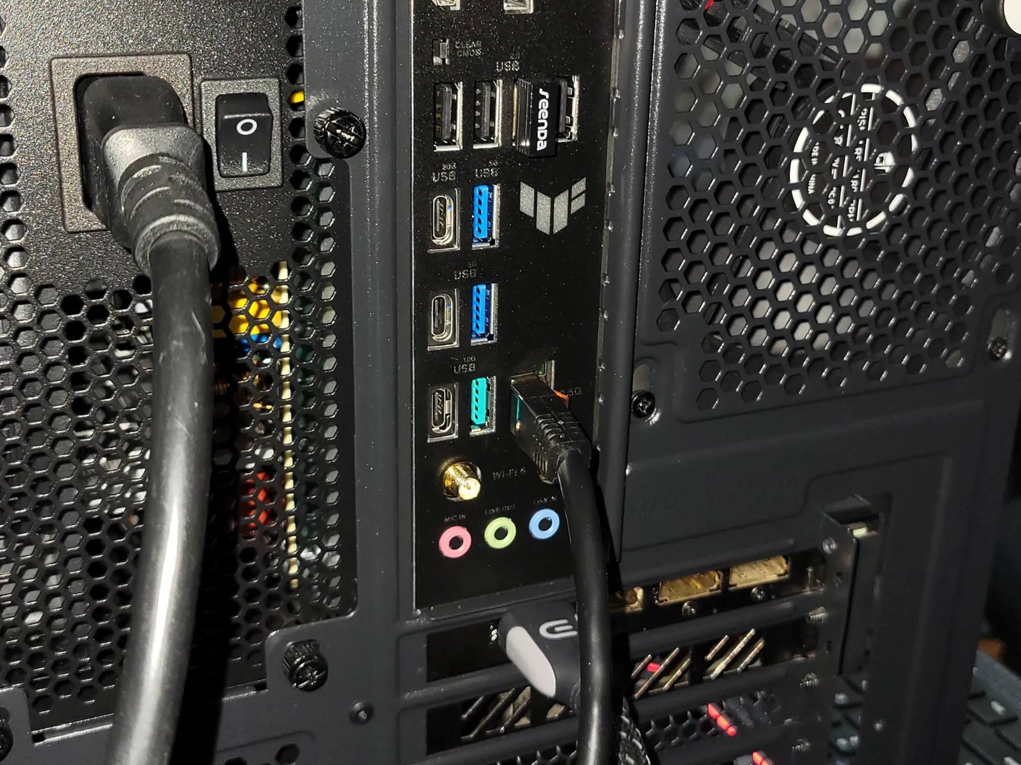 🚀 Intel i7-12700K | Gigabyte RTX 4070 Windforce OC 3X | 32GB DDR5 | 2TB NVMe SSD | TUF B760M 🔥💻