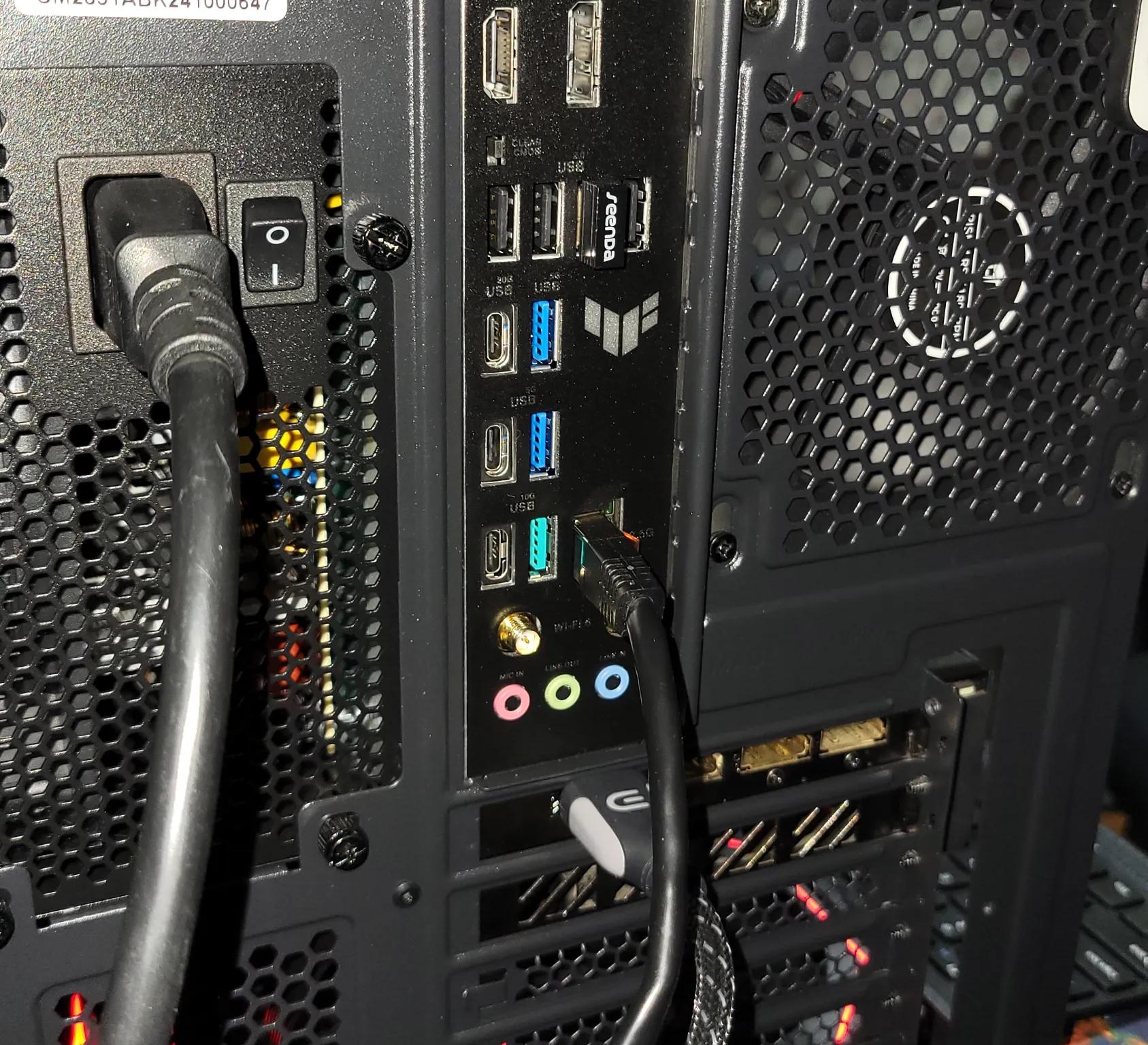 🚀 Intel i7-12700K | Gigabyte RTX 4070 Windforce OC 3X | 32GB DDR5 | 2TB NVMe SSD | TUF B760M 🔥💻