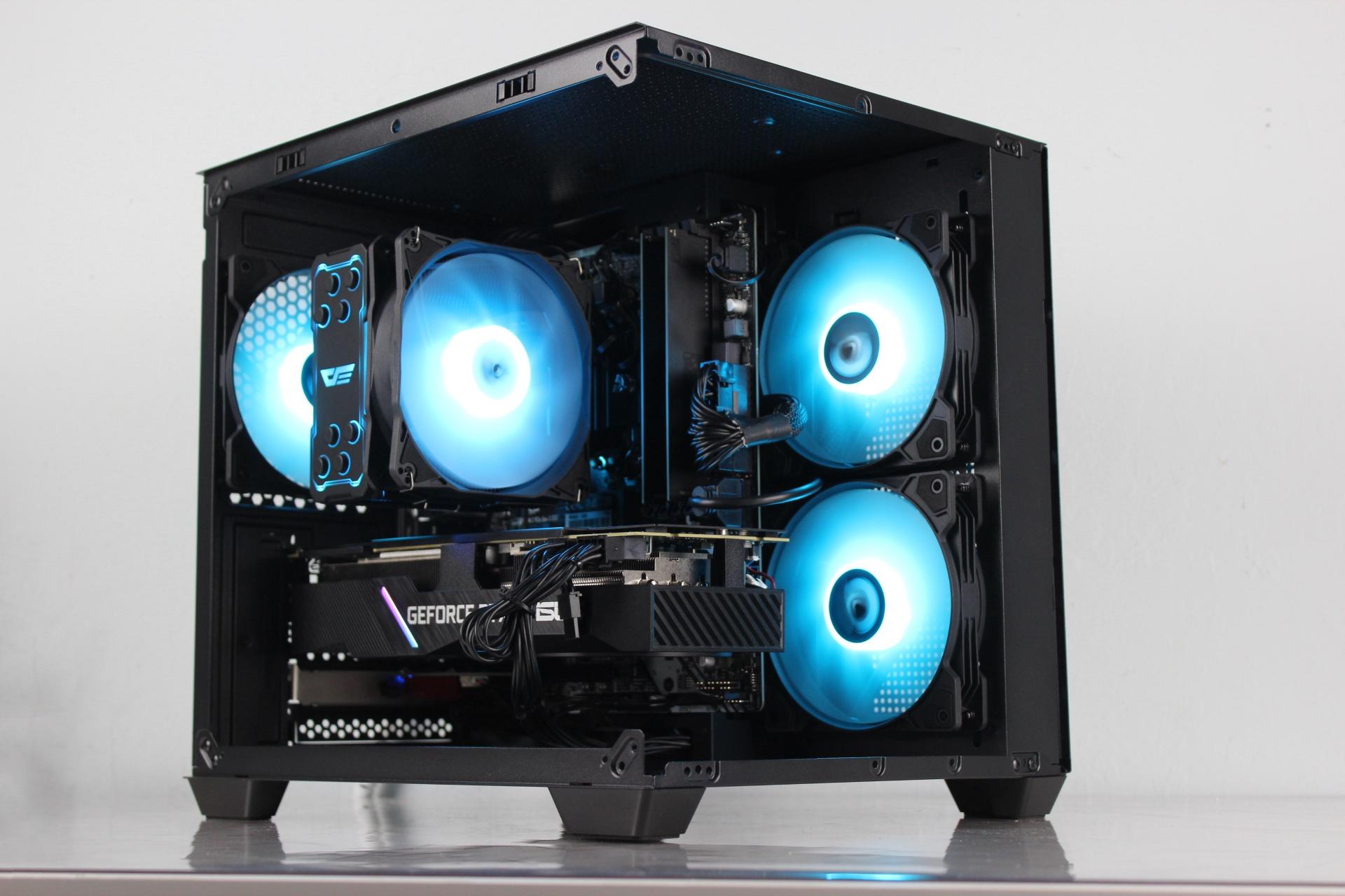 Powerful Black Gaming PC – RTX 2080, Intel i7 9700F, 16GB DDR4, 1TB NVMe SSD - RGB/WiFi/BlueTooth