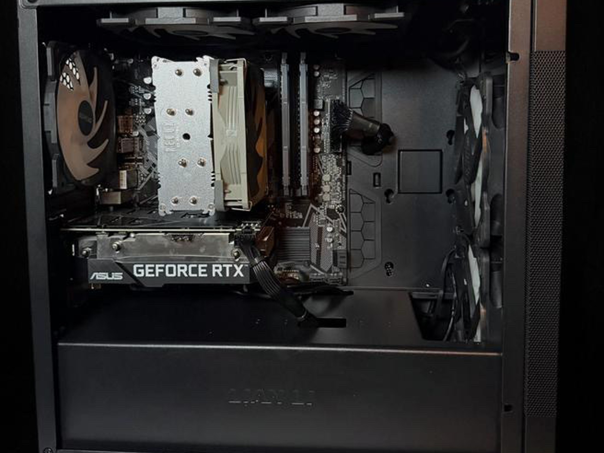 👾 STATIC | RYZEN 5700G | 3060 12GB| 32GB DDR4 | 1TB SSD | BT/WIFI