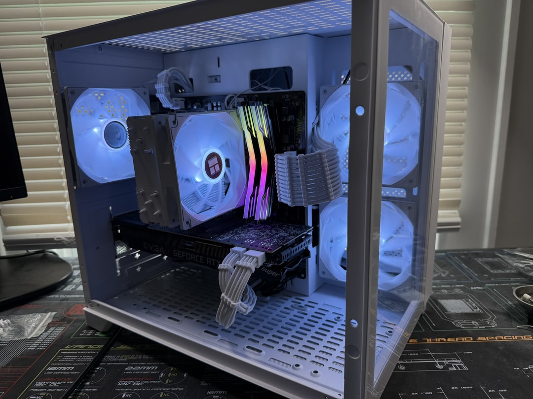 🌨️White Gaming PC | RYZEN 5 3600 | RTX 2070 Super | 16GB RAM