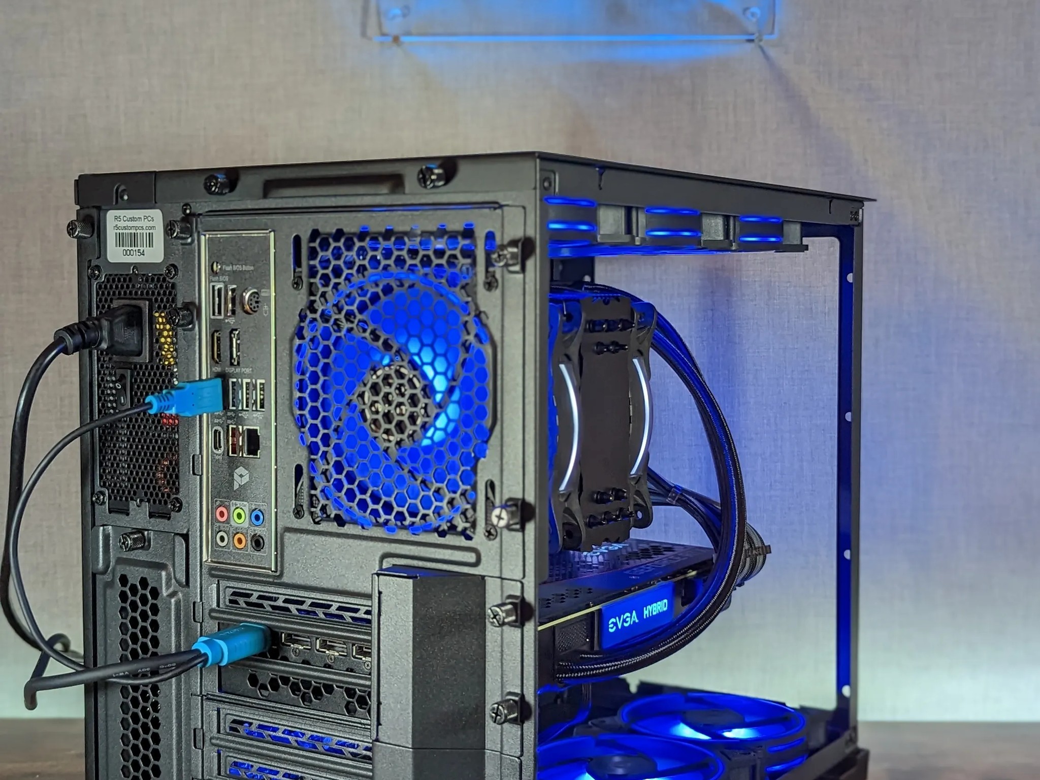 i5 13600KF // RTX 3080 Hybrid // 32GB 4000mhz DDR4 // 1TB Gen4 NVMe // WiFi