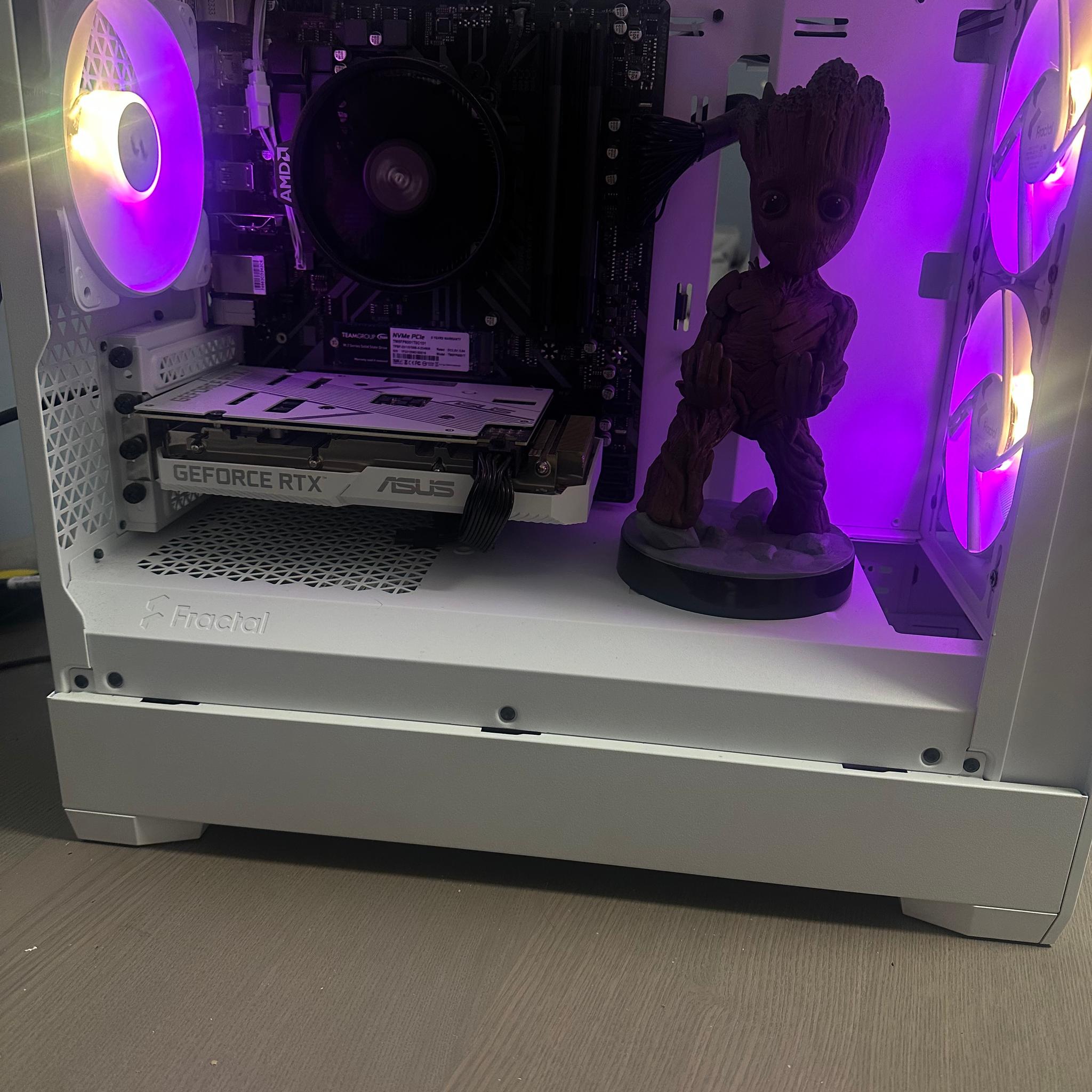 RXT 3060 12GB WHITE + RYZEN 5 5500 GAMING PC