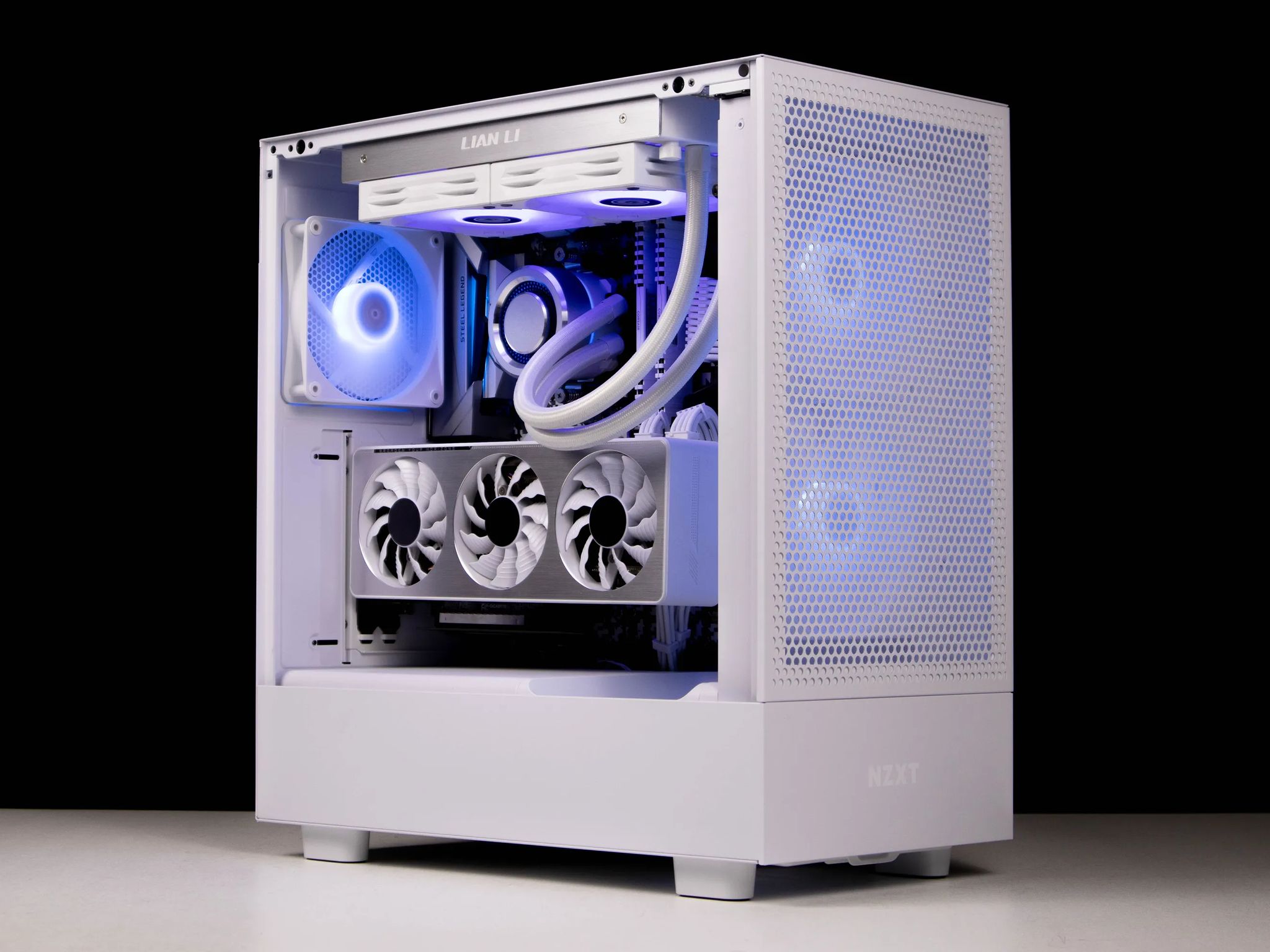 ~Snowstorm~ (RTX 3070 | Ryzen 5 5600X | 32gb RAM)