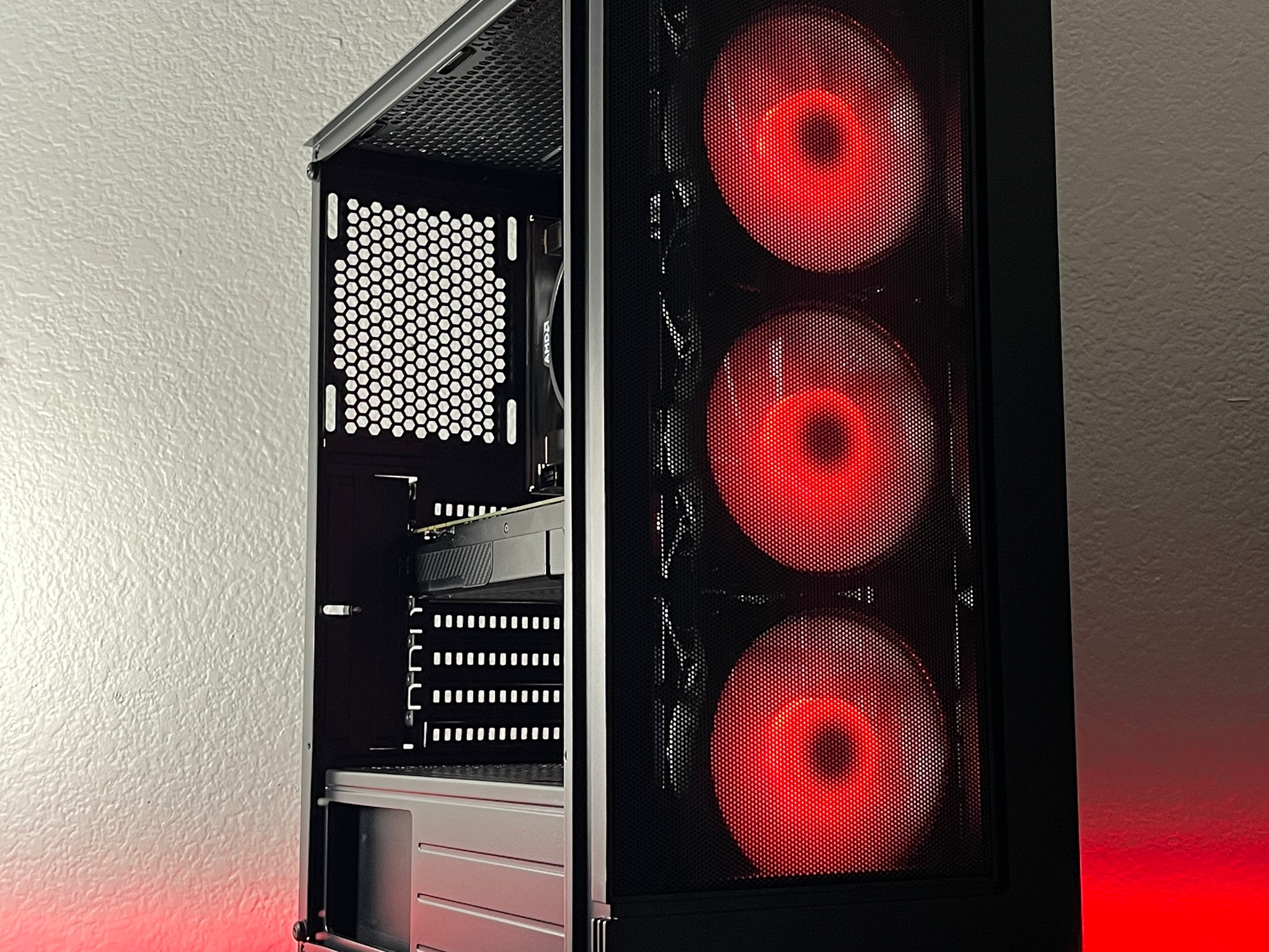 GTX 1070 8GB, Ryzen 7 2700, 16GB RAM | Black RGB Gaming Computer/PC