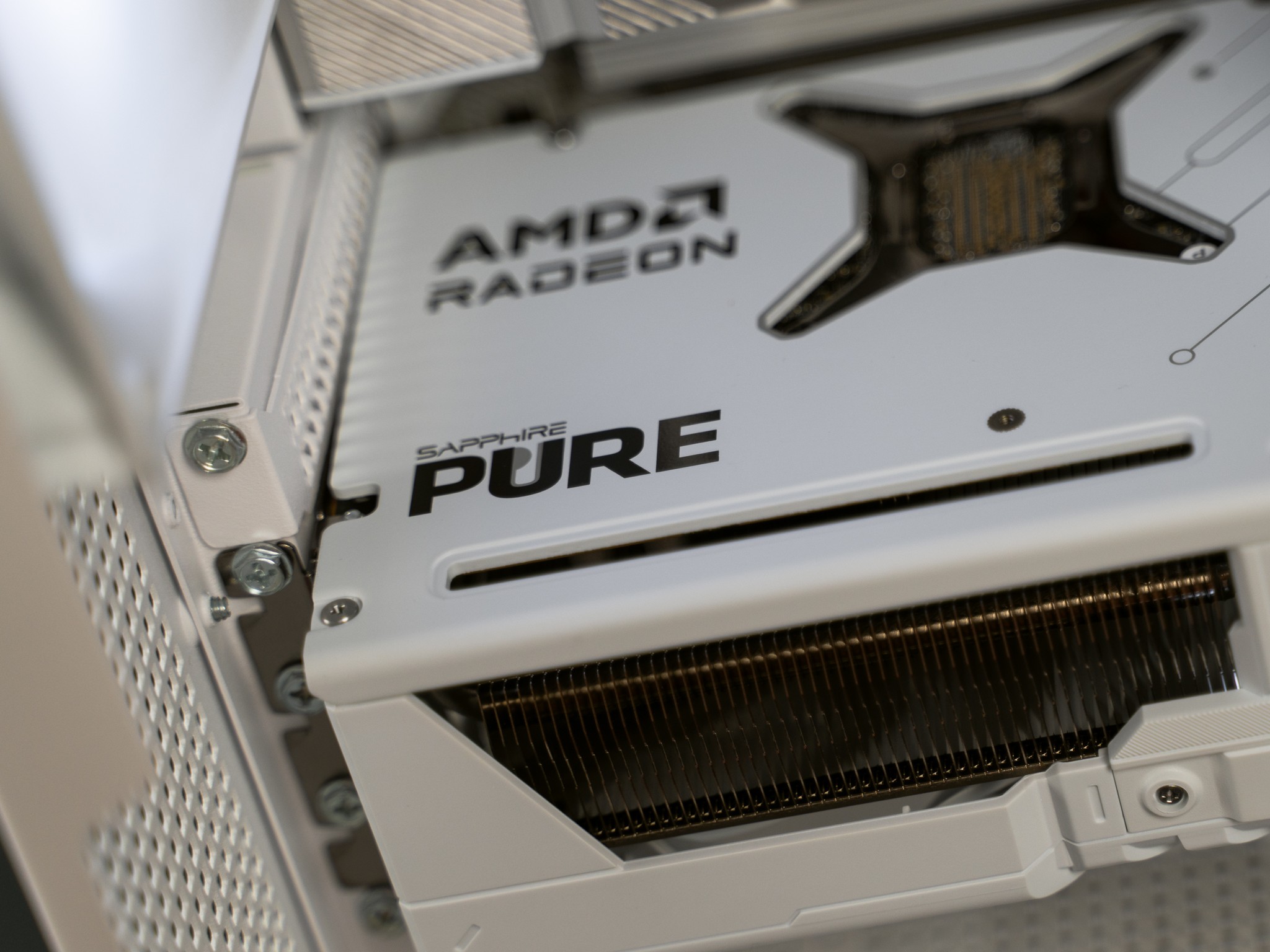 “Fractus.Astra ” RX 9070 Ryzen 7 9700X 32GB Windows 11 2TB Gaming PC Powerhouse