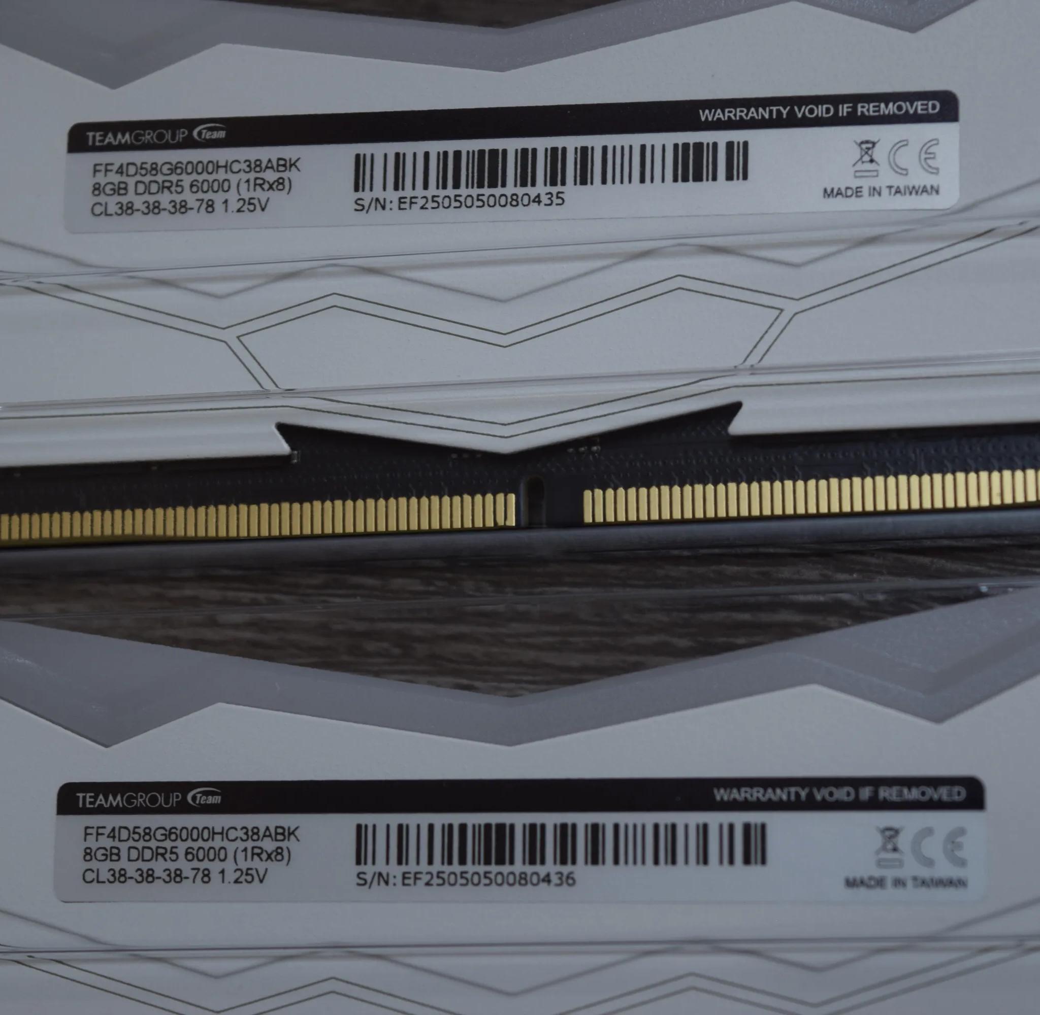 Team Group 16GB (2 x 8GB) 288-Pin White DDR5 6000 CL38 FF4D516G6000HC38ADC01