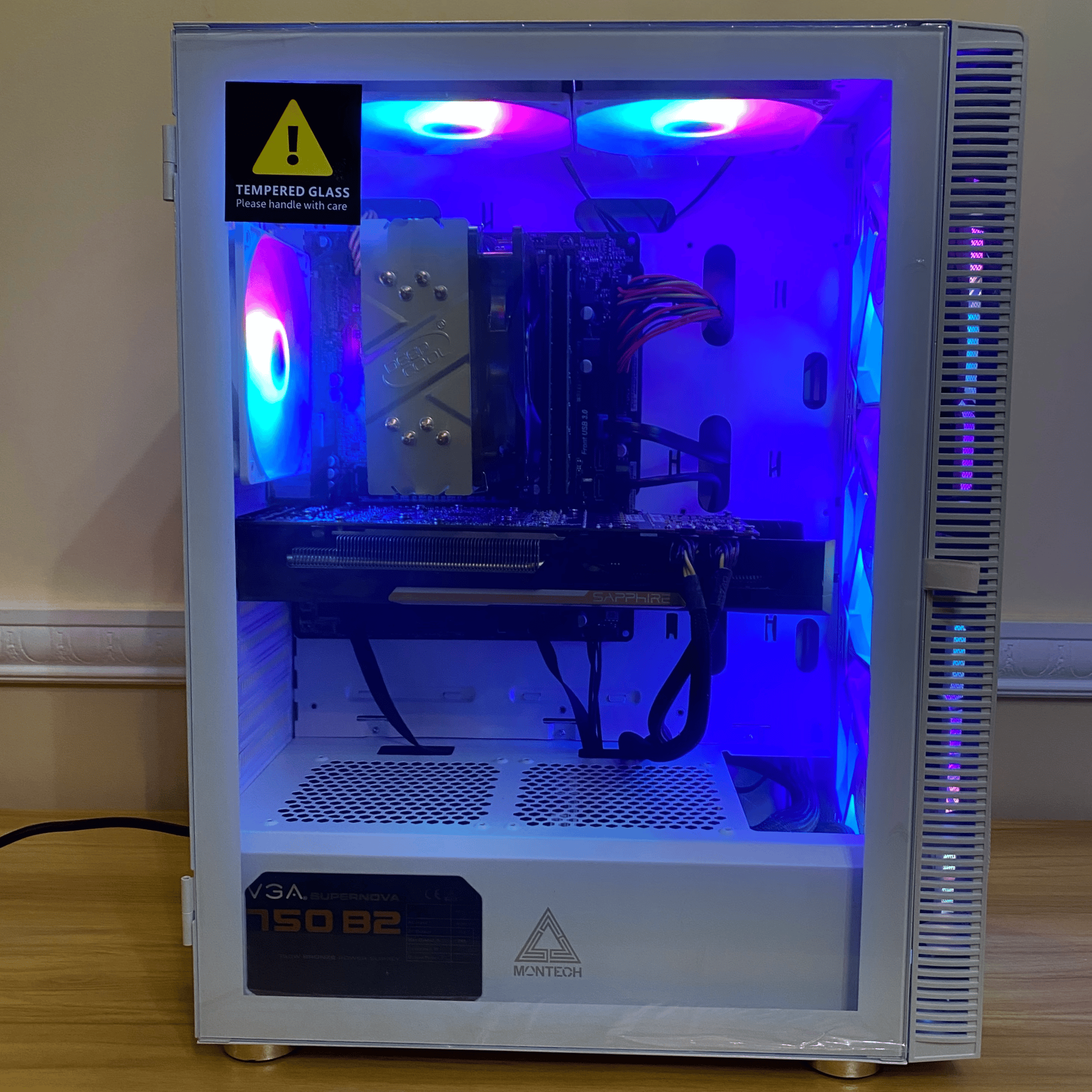 Midrange Gaming PC with Intel Core i7-4770 and Radeon R9 390