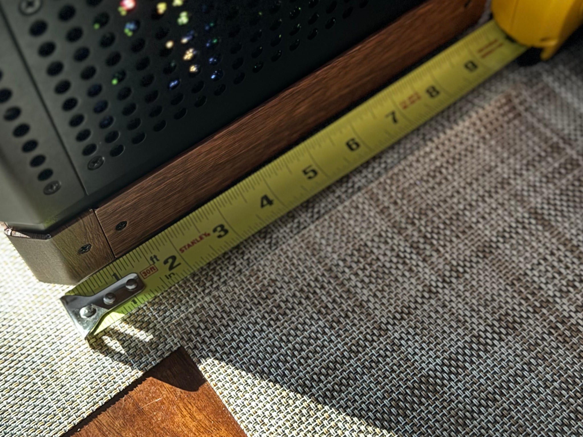 Luxury "Steam Machine" Ryzen 5 7600X3D Powercolor 9060 XT 32GB 1TB SteamOS 4K60 SFF Gaming Console