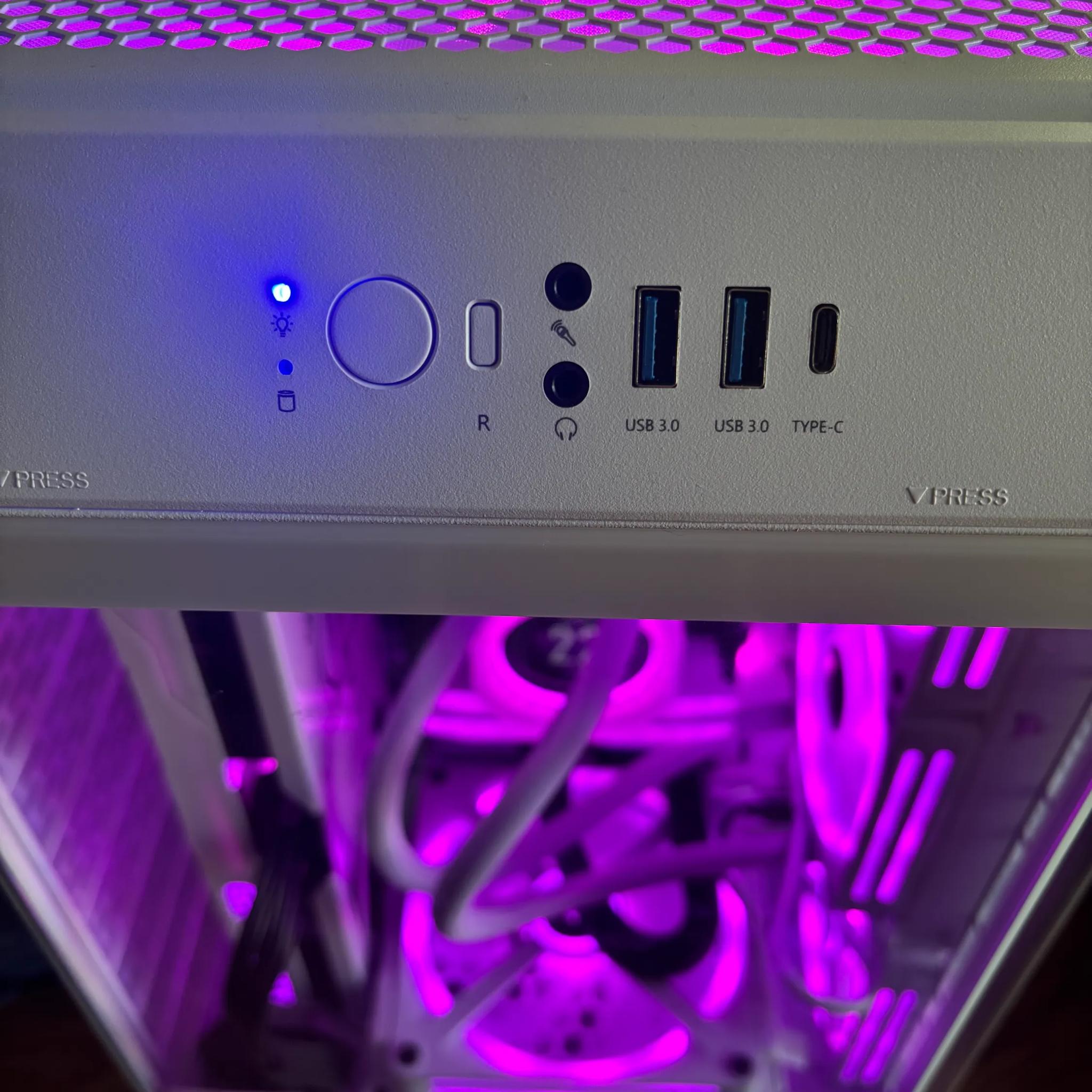 RTX 4070 Super, Ryzen 7 7800X3D, White Tower Glass RGB Gaming PC