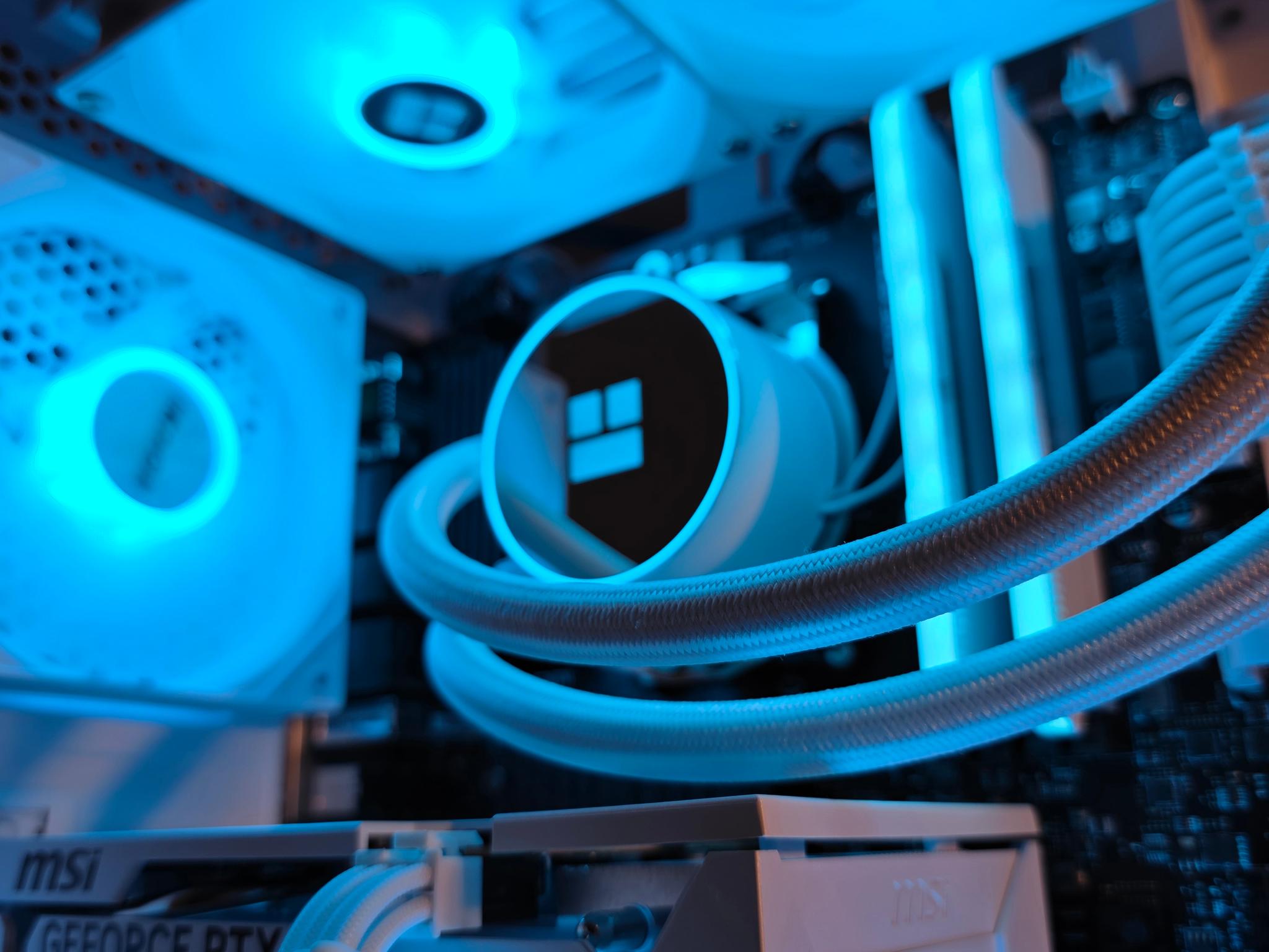 RTX 5060 + RYZEN 5 5600X PC