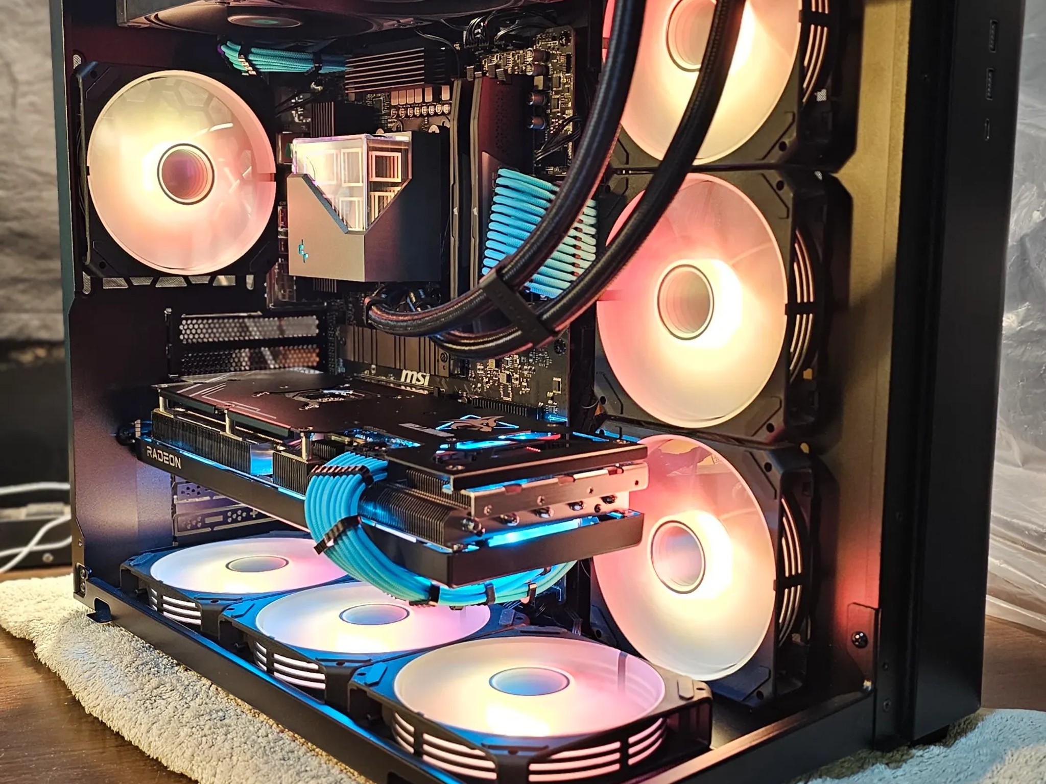 🐺HELLHOUND🐺| 1440P/4K | RX 7800XT | RYZEN 7600X | 32GB DDR5 | GAMING PC - (NEW IN BOX) $1499