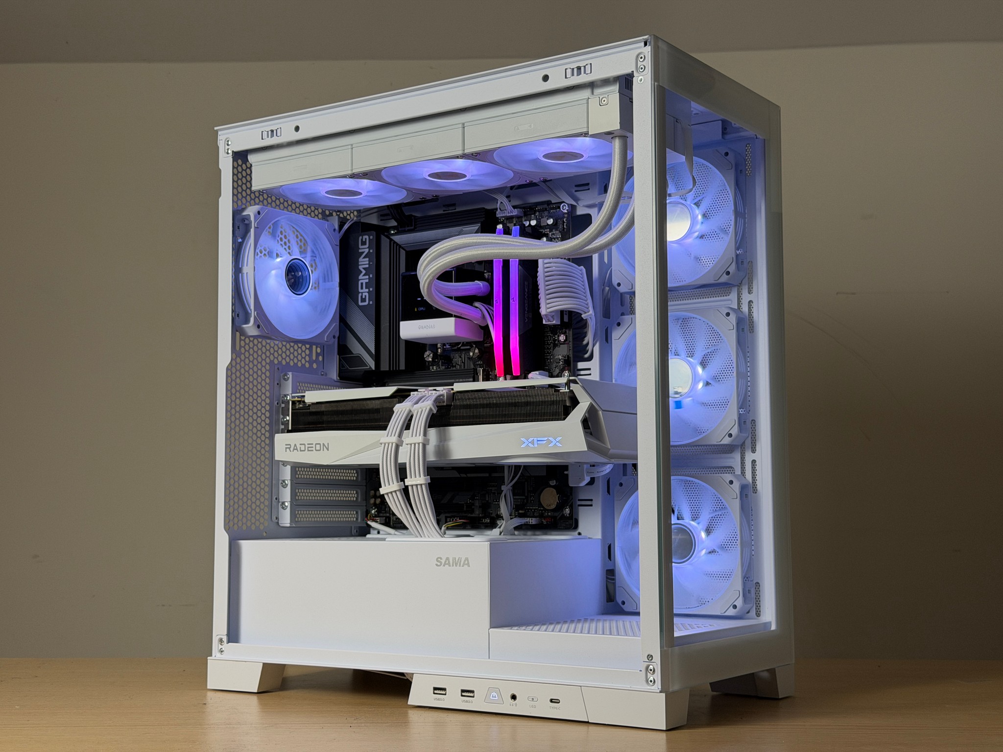⚪ RX 9070 XT RYZEN 7 X3d WHITE GAMING PC ⚪ | RYZEN 7 7800X3D | 32GB DDR5 | 2TB SSD