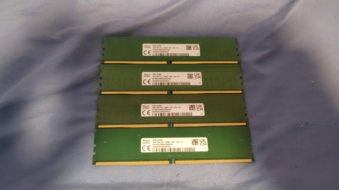 SK Hynix 32 GB (2x16GB) DDR5 4800 Mhz Desktop DIMM Ram - Works