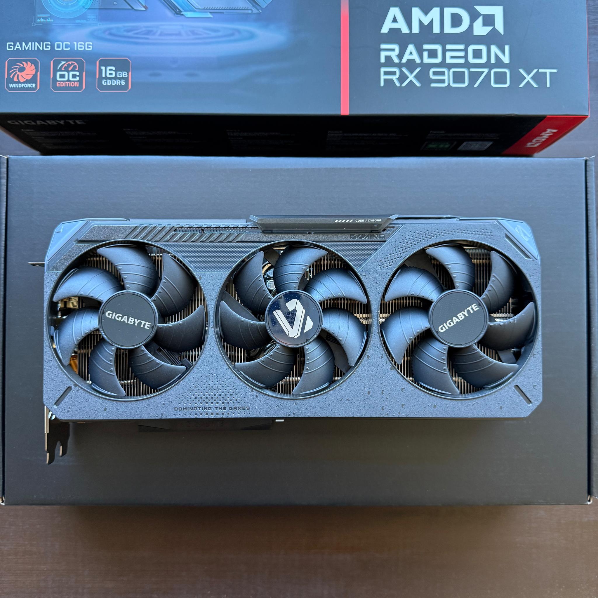 Gigabyte Gaming OC AMD Radeon RX 9070XT