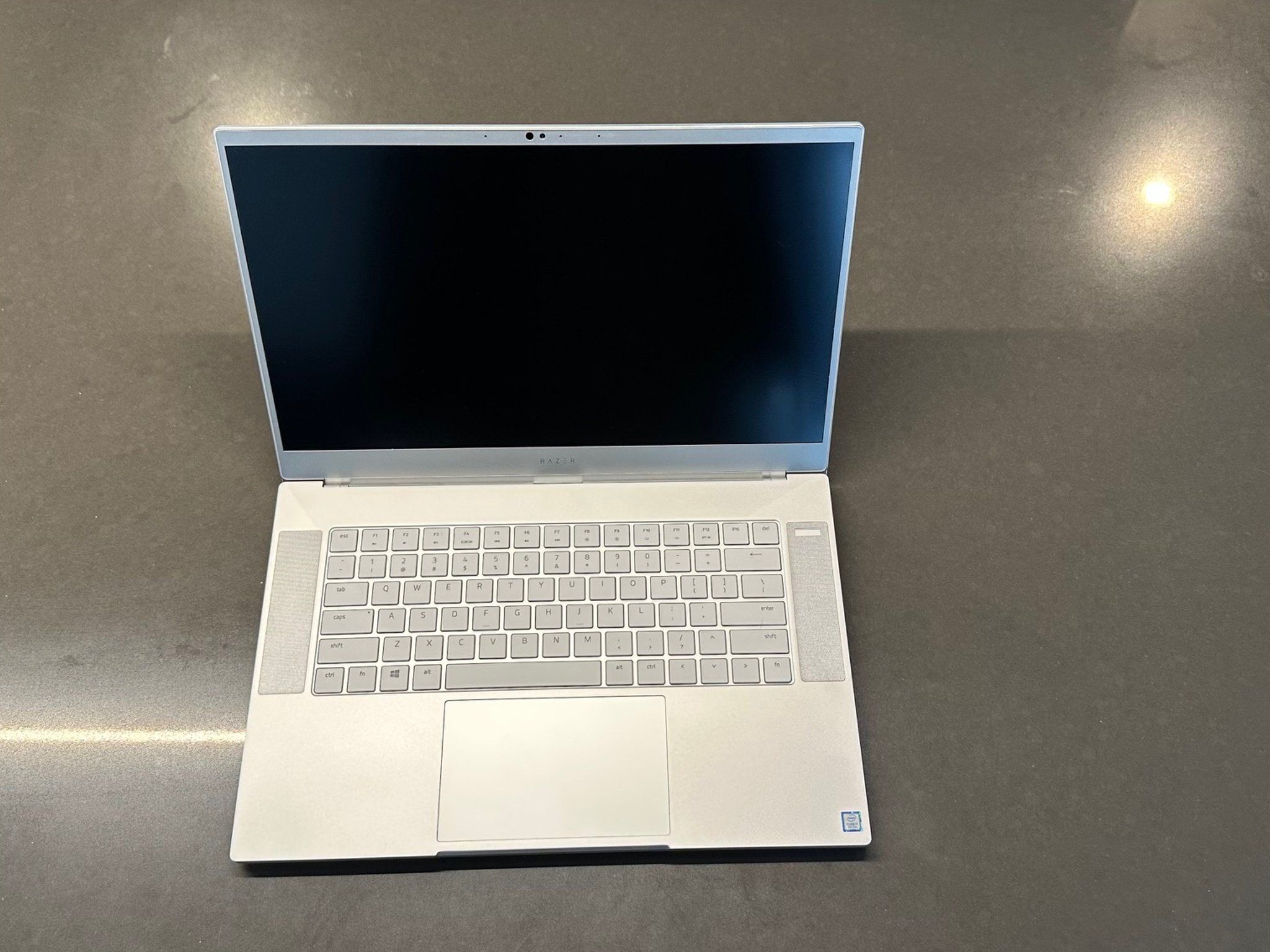 Razer Blade Advanced 15" - Gaming Laptop 2019 Intel i7-9750H | RTX 2070 Max-Q | 16GB RAM | 1TB SSD