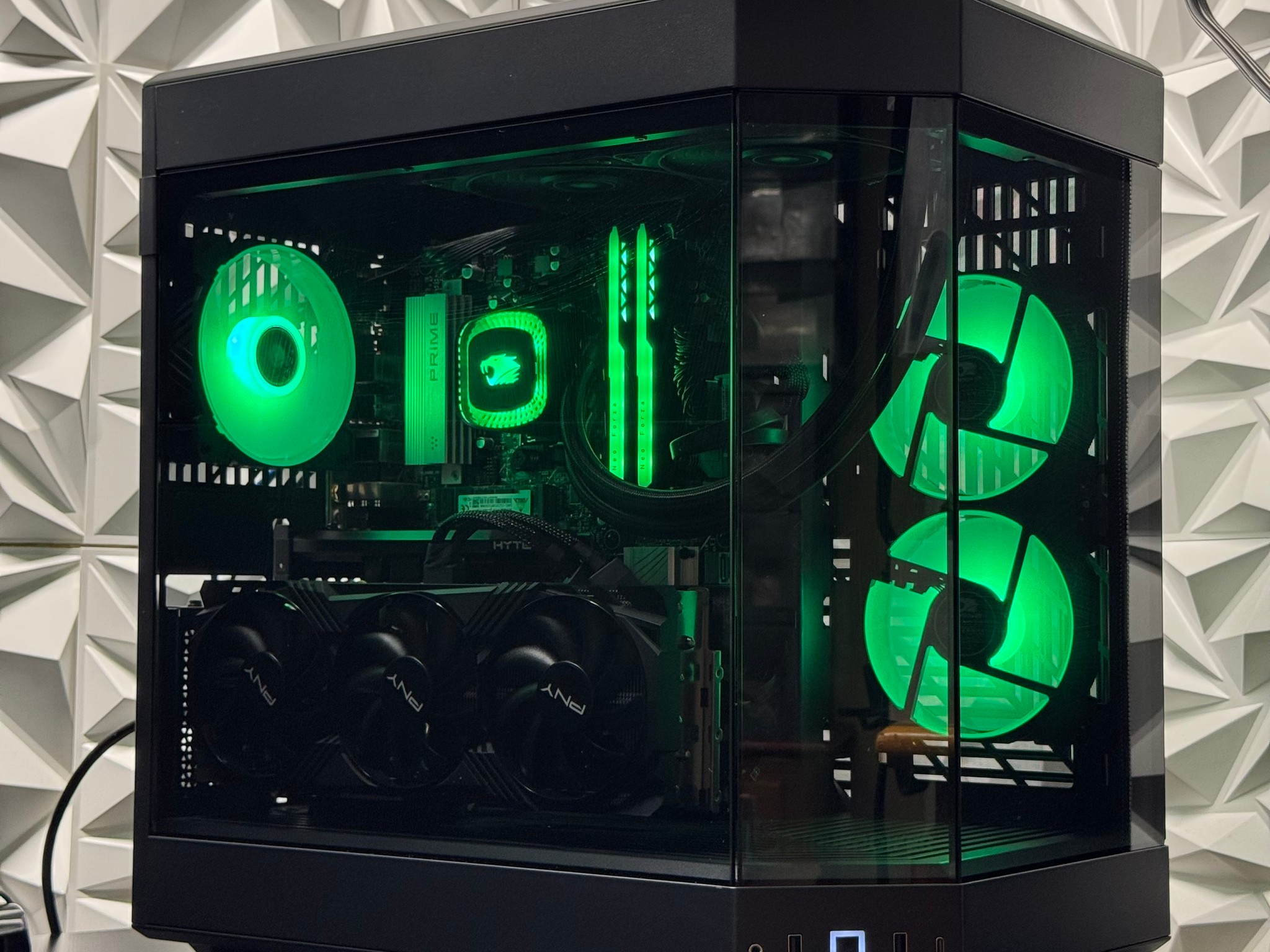 RTX 4070 Ti / Ryzen 9 7900x / 32GB DDR5 Ram / 1TB SSD / streaming pc / Creator pc / Gaming pc /