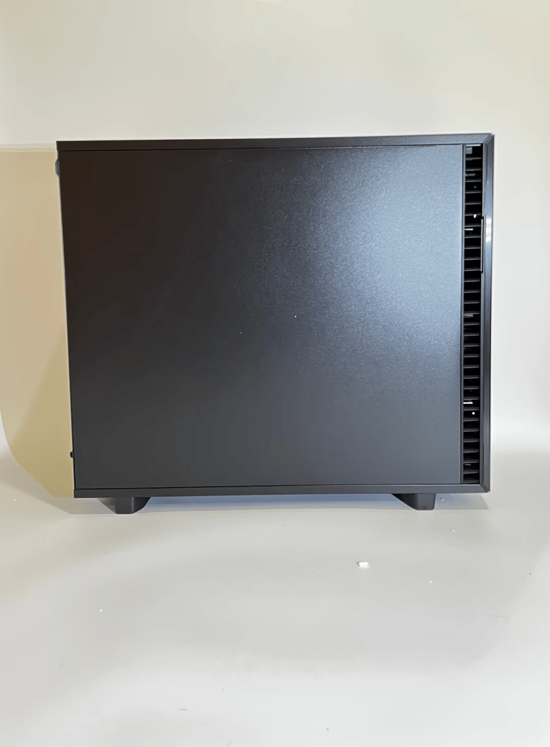 Fractal Design Define 7 Black Brushed Aluminum / Steel E-ATX Silent Modular Mid Tower Computer Case