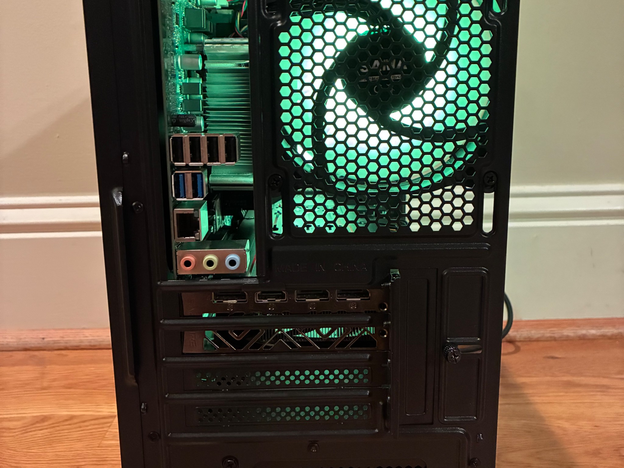 RX 5700 XT i7 8700 WiFi RGB GAMING PC 32GB RAM 1TB NVMe