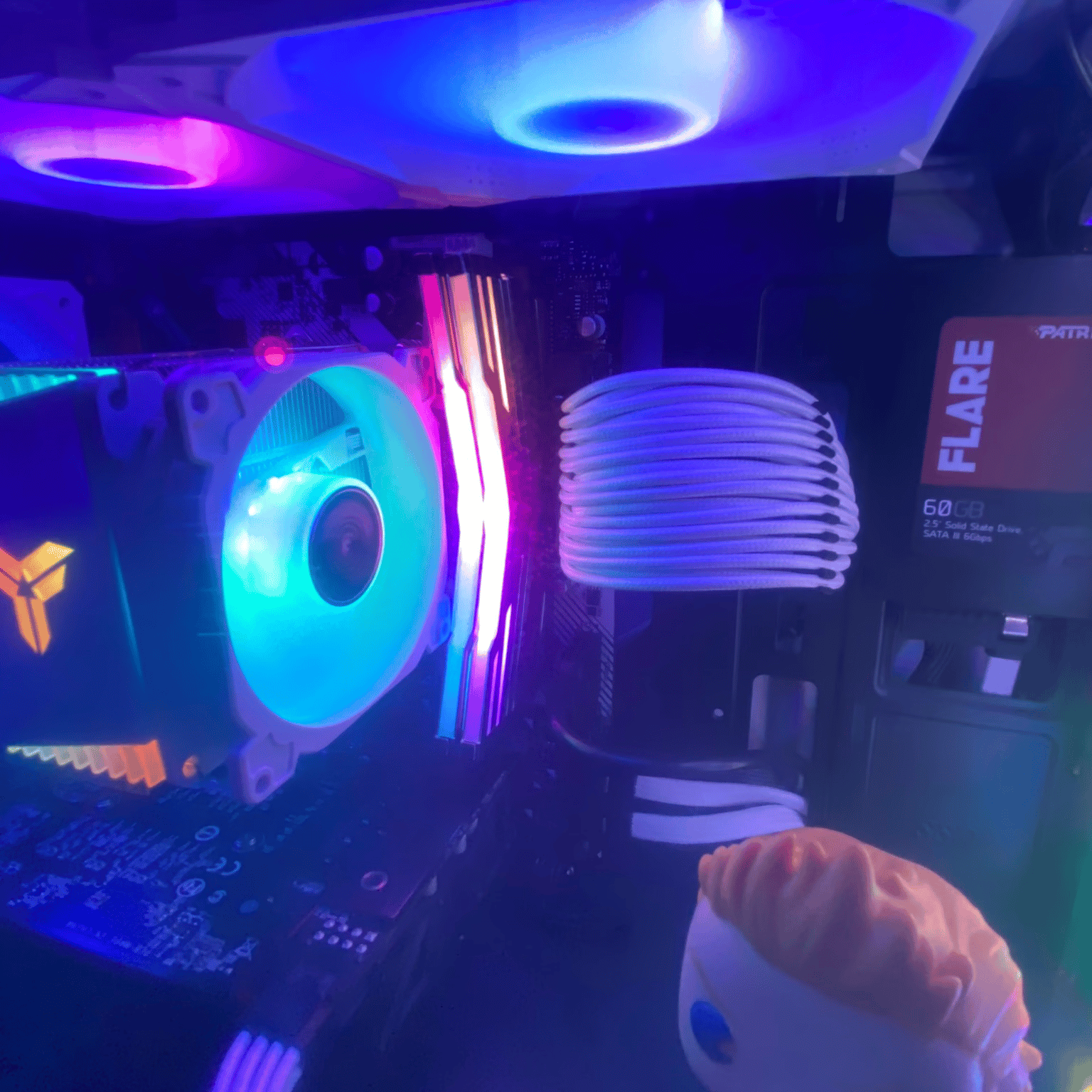 Ryzen 7-GTX 1070 8GB-SSD/HDD-2TB-Gaming PC