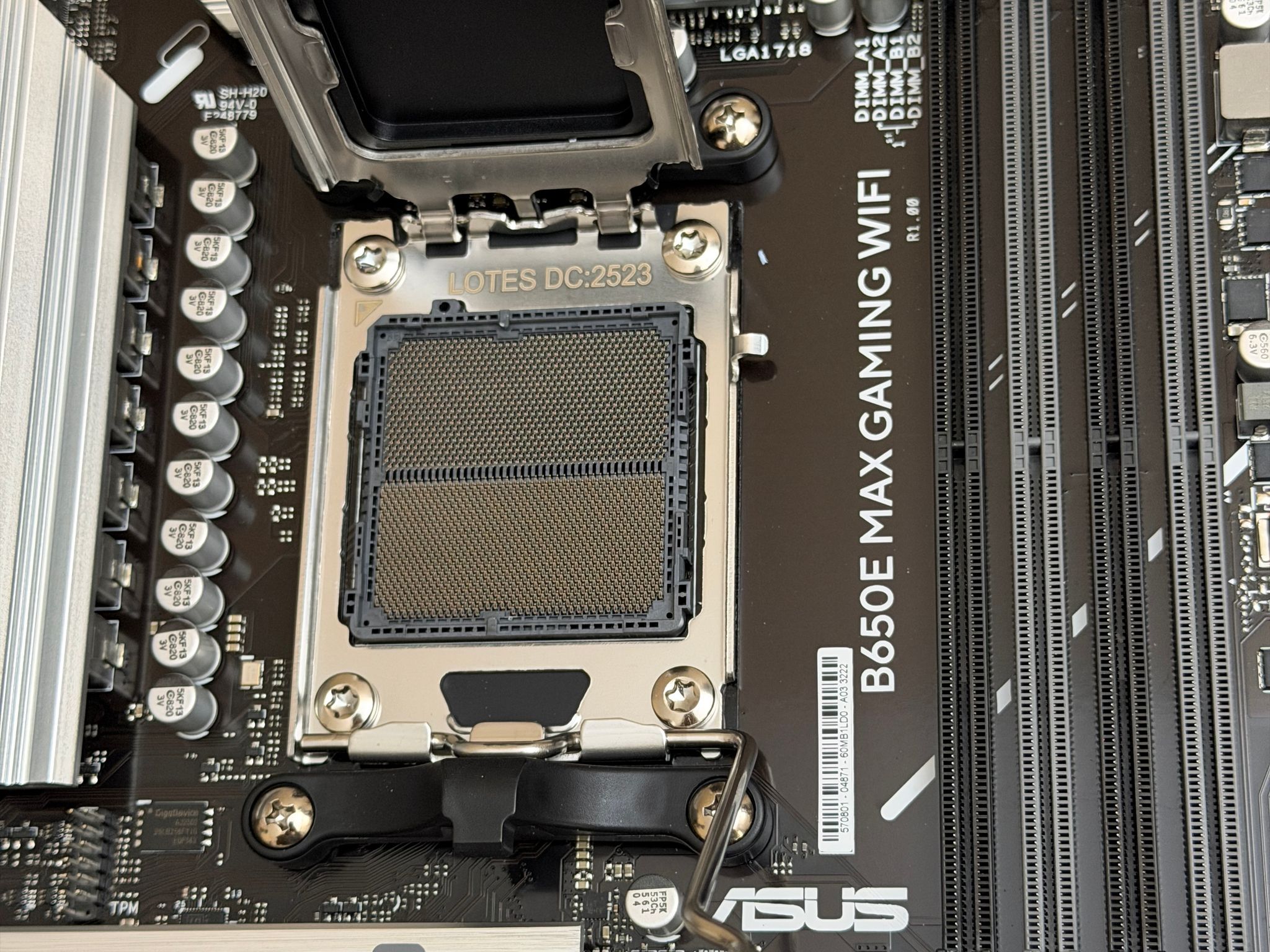 ASUS B650E Motherboard