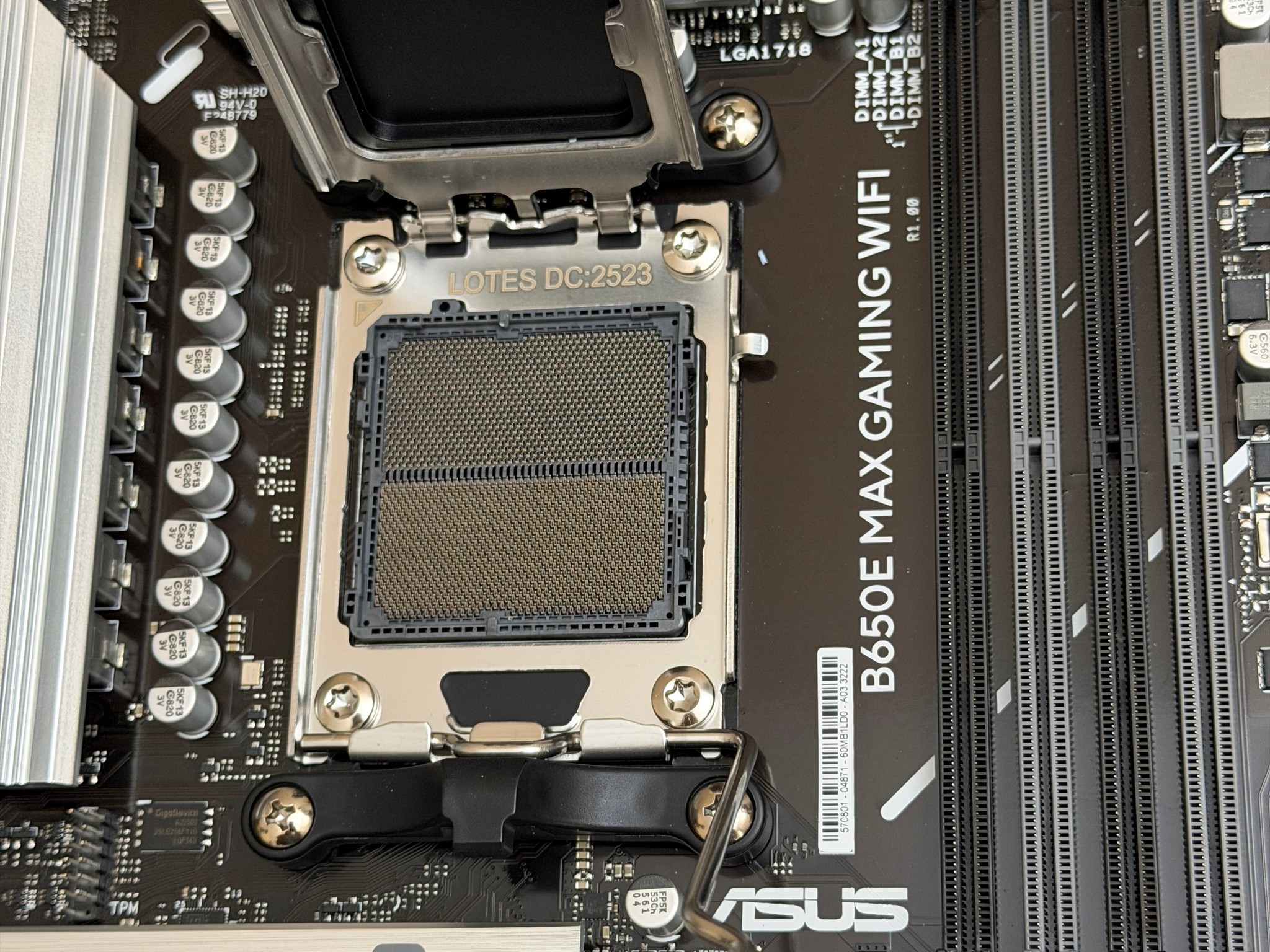 ASUS B650E Motherboard