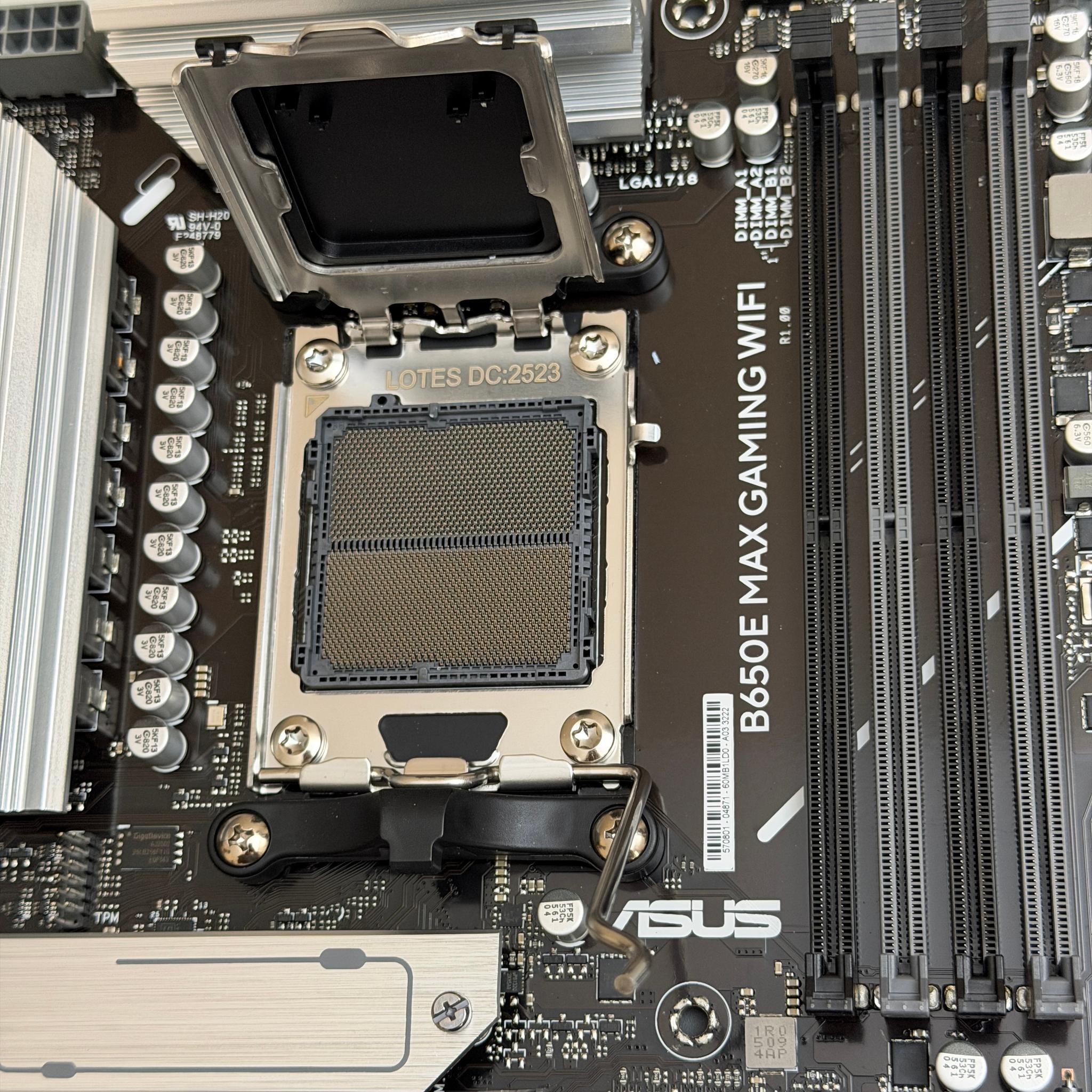 ASUS B650E Motherboard