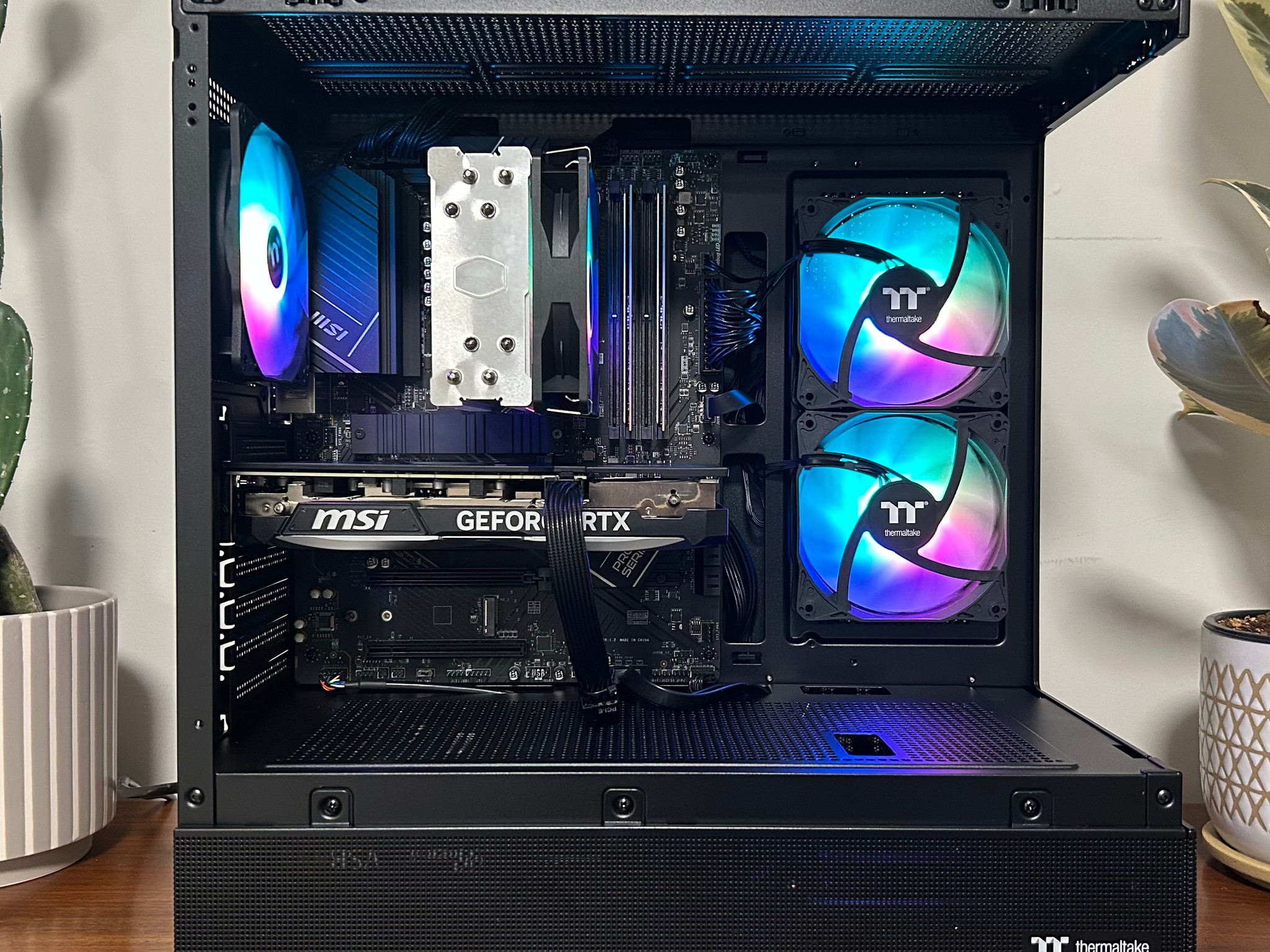 RTX 4070 | Ryzen 5 7600X | 32GB DDR5 | 2TB NVMe | WiFi | Windows 11 Pro