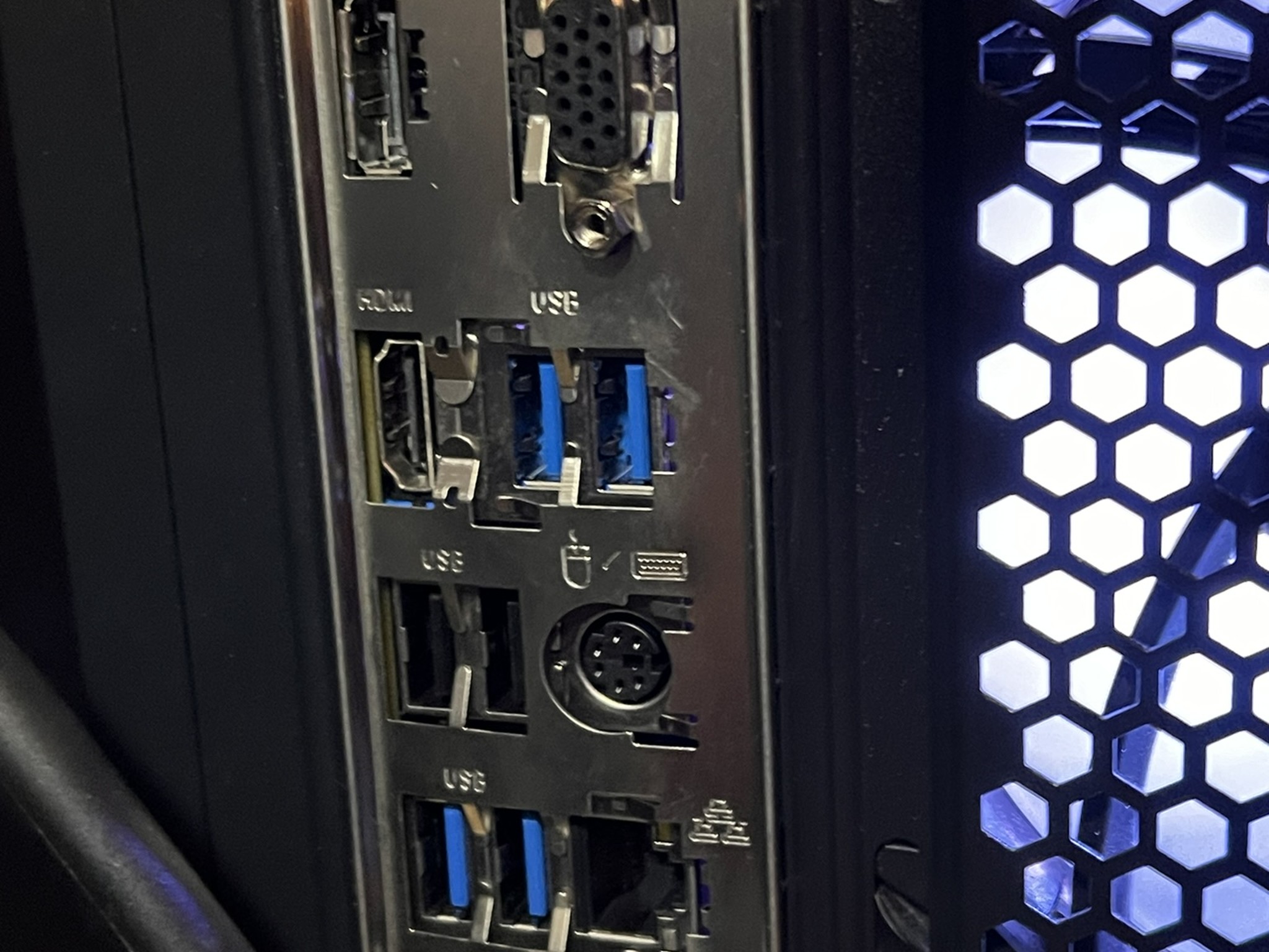 Purple people eater 1440p/1080p 5600X 6750XT  16 ddr4 1tb NVME SN580 Please read description.