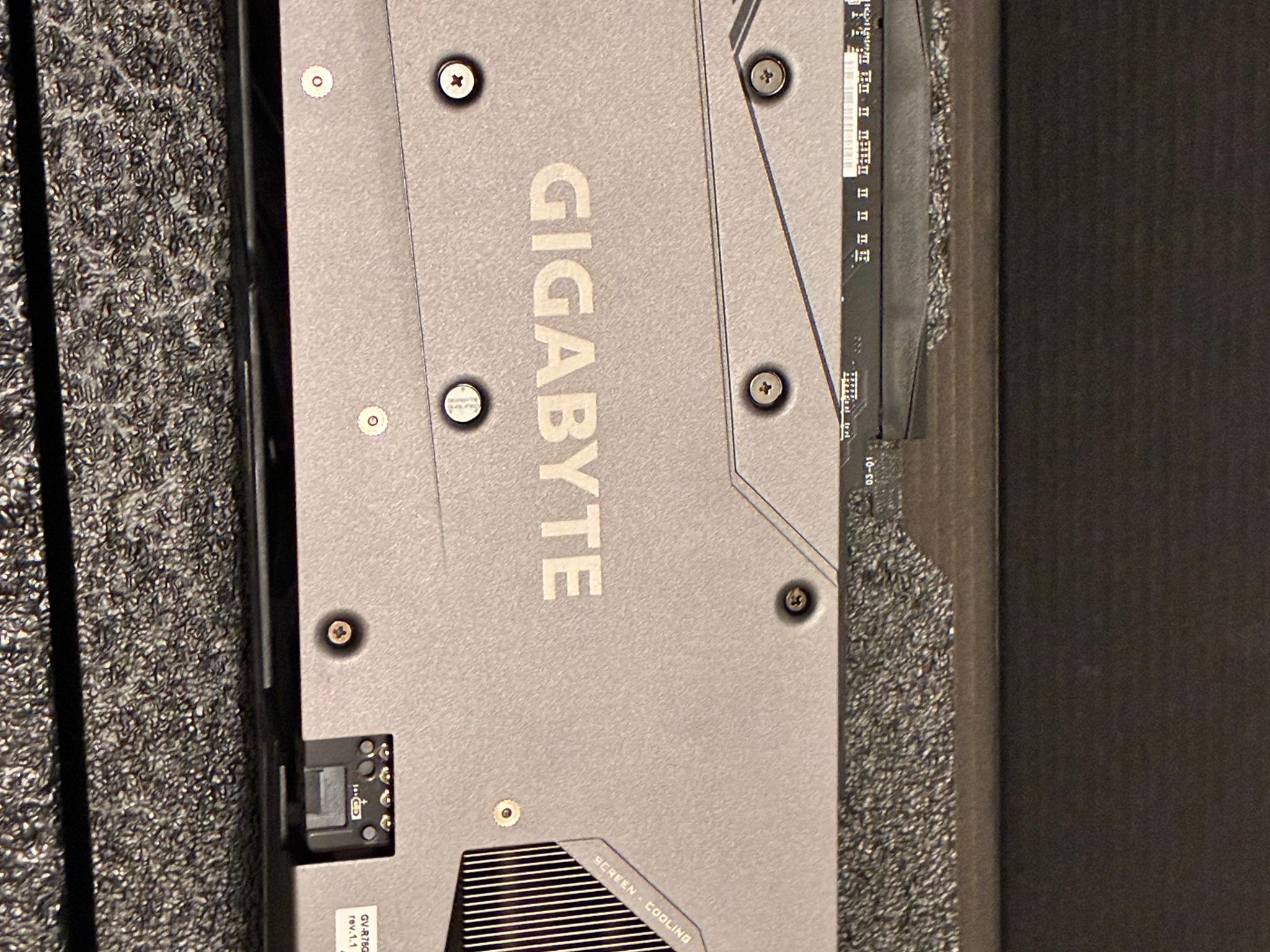 AMD Radeon RX 7600 - Image 3