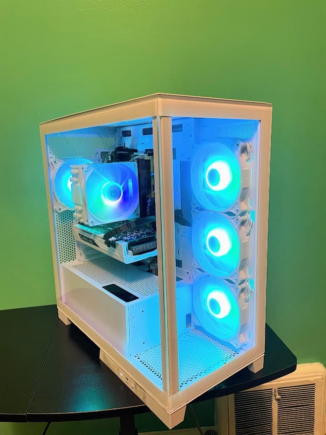 GLASSY White Gaming PC| Intel i5 / Amd RX580 / 8GB / 500GB SSD Win 10 Pro WiFi