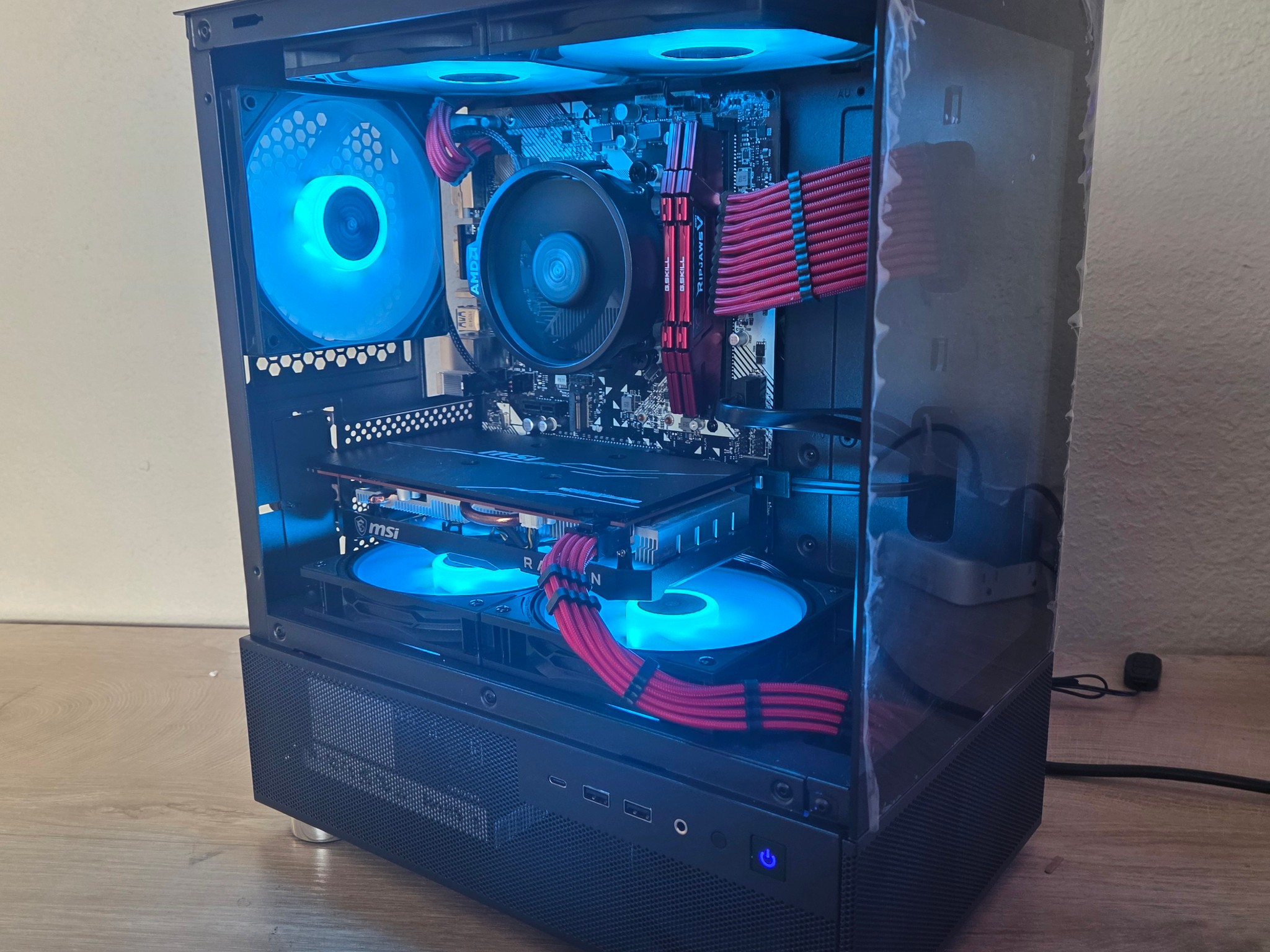 AMD Red Reaper – Ryzen 7 2700X | RX 6600 | 16GB RAM | Red & Black Gaming Beast 🔴⚫ /A/