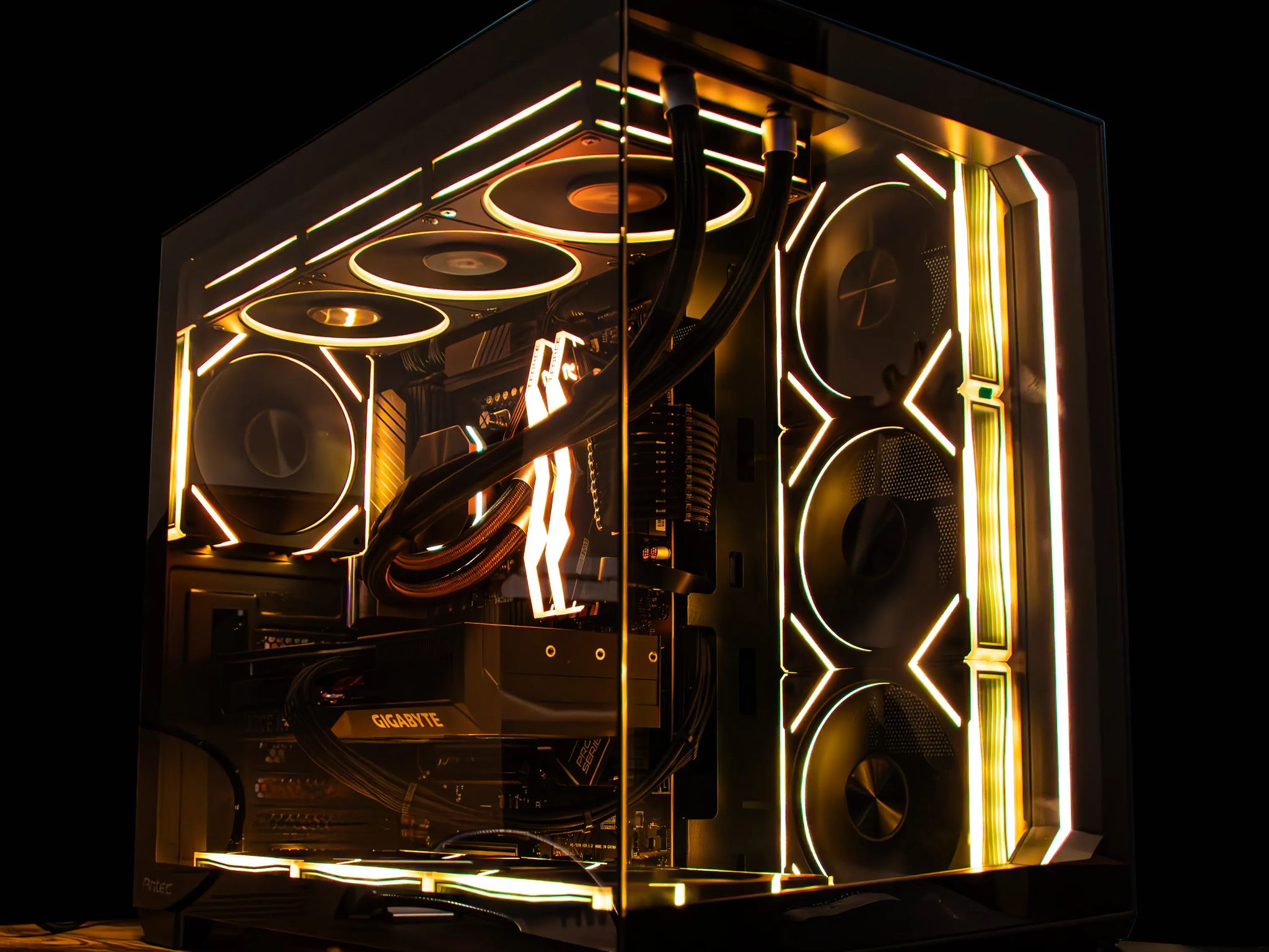 ⚔️XIPHOS⚔️| Ryzen 7 7700, RTX 4070 Ti, 2TB NVME, 32 GB @6400