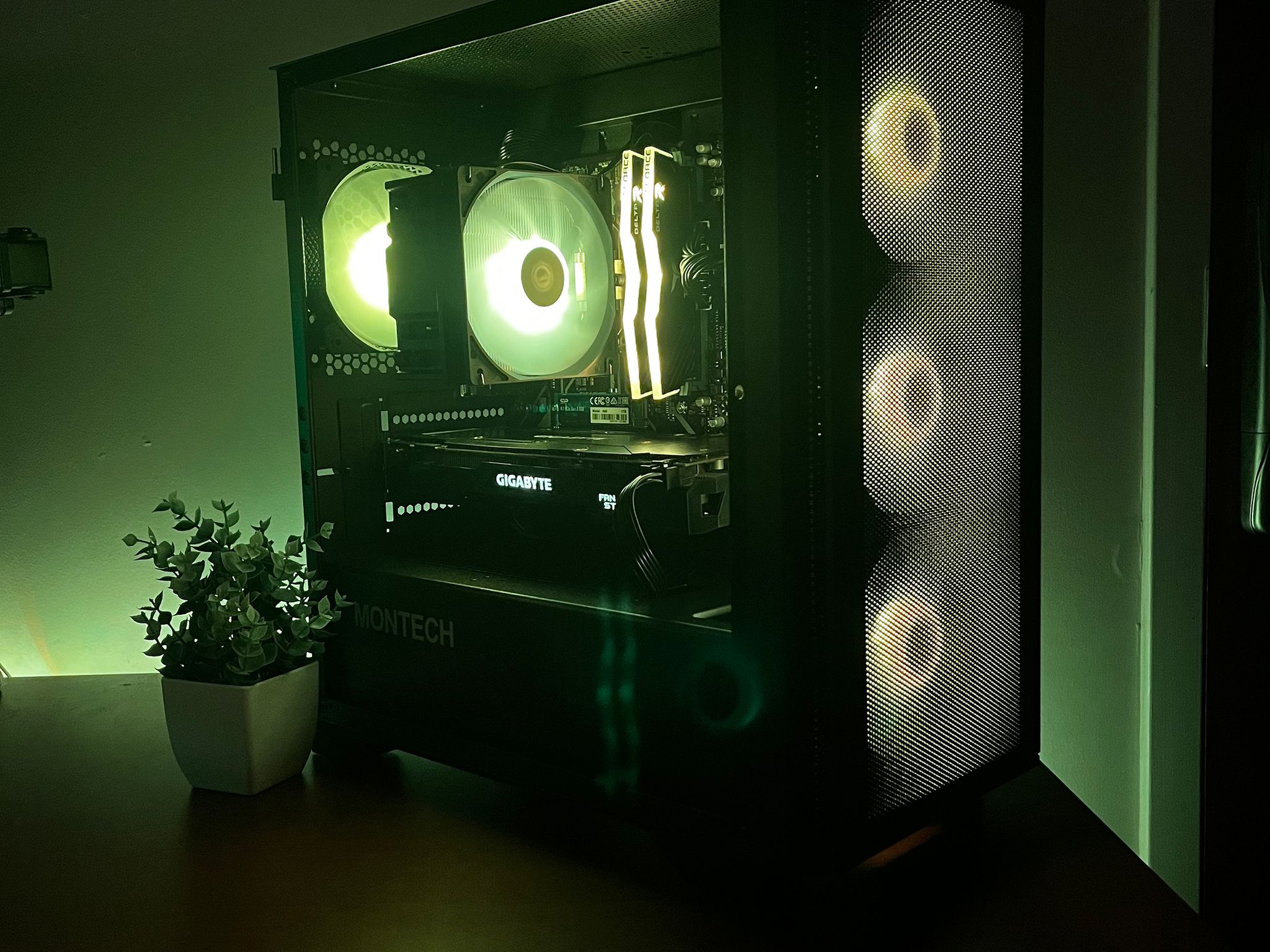 Ryzen 5, GTX 1080, 16GB, 1TB M.2 SSD
