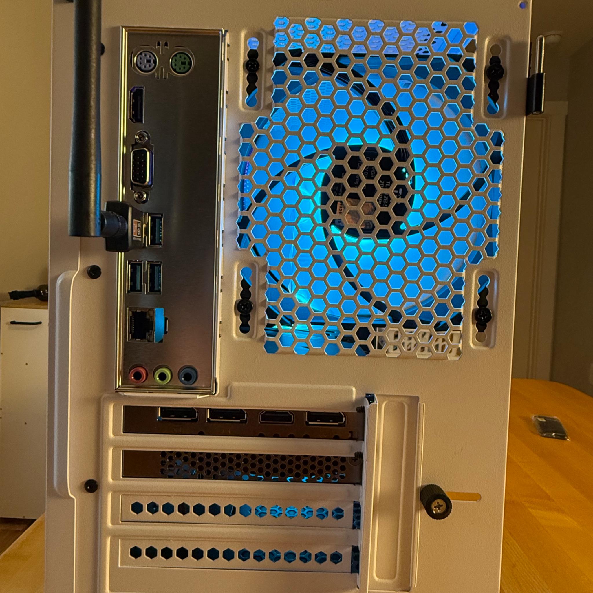 ⚪️⚫️| RTX 4060 8gb, Ryzen 2600, 1tb SSD, WiFi Equipped ARGB Gaming PC