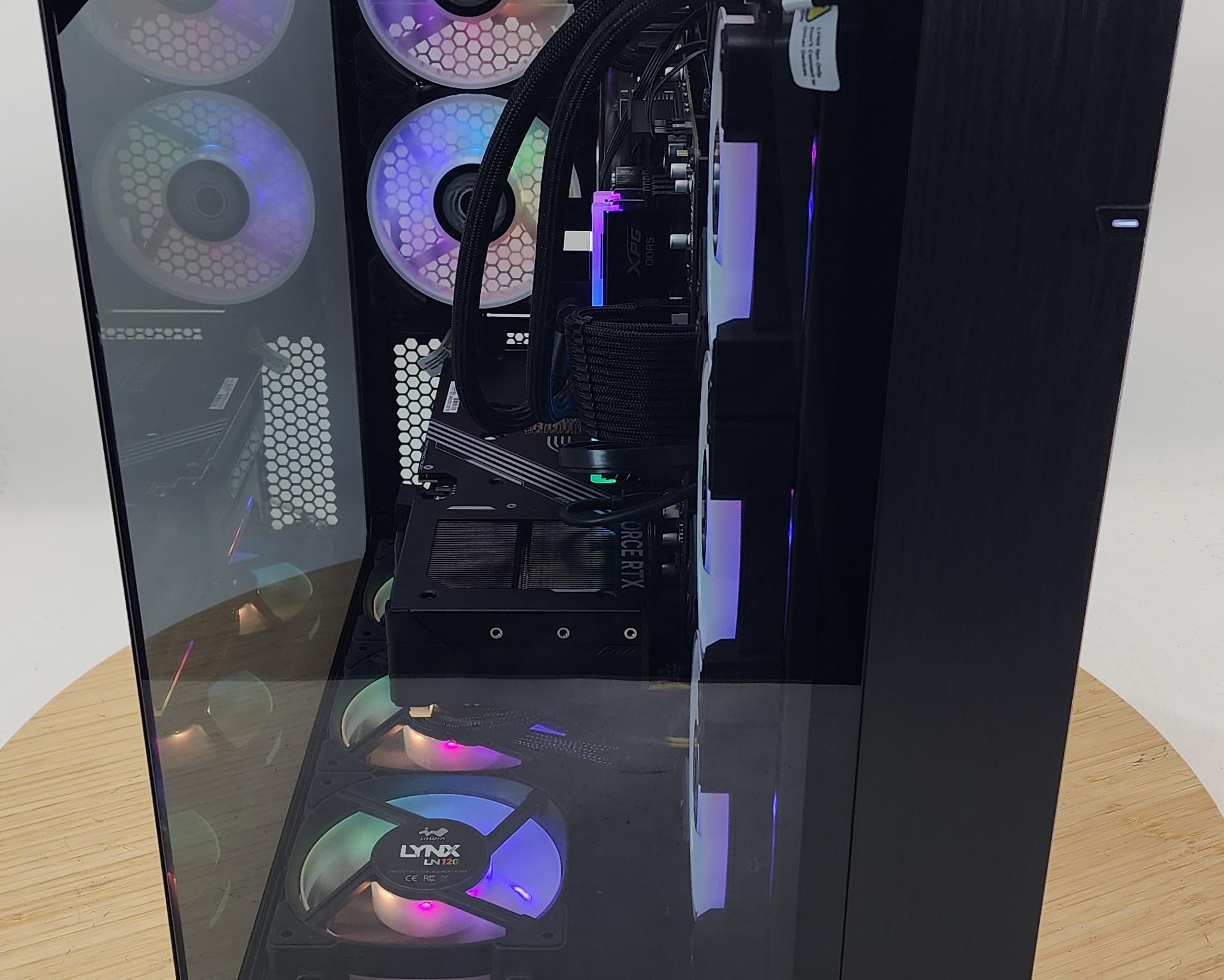 Gaming PC Ryzen 7 9700X 32GB RAM 2TB SSD RTX 5070 Ti 16GB Windows 11 Computer
