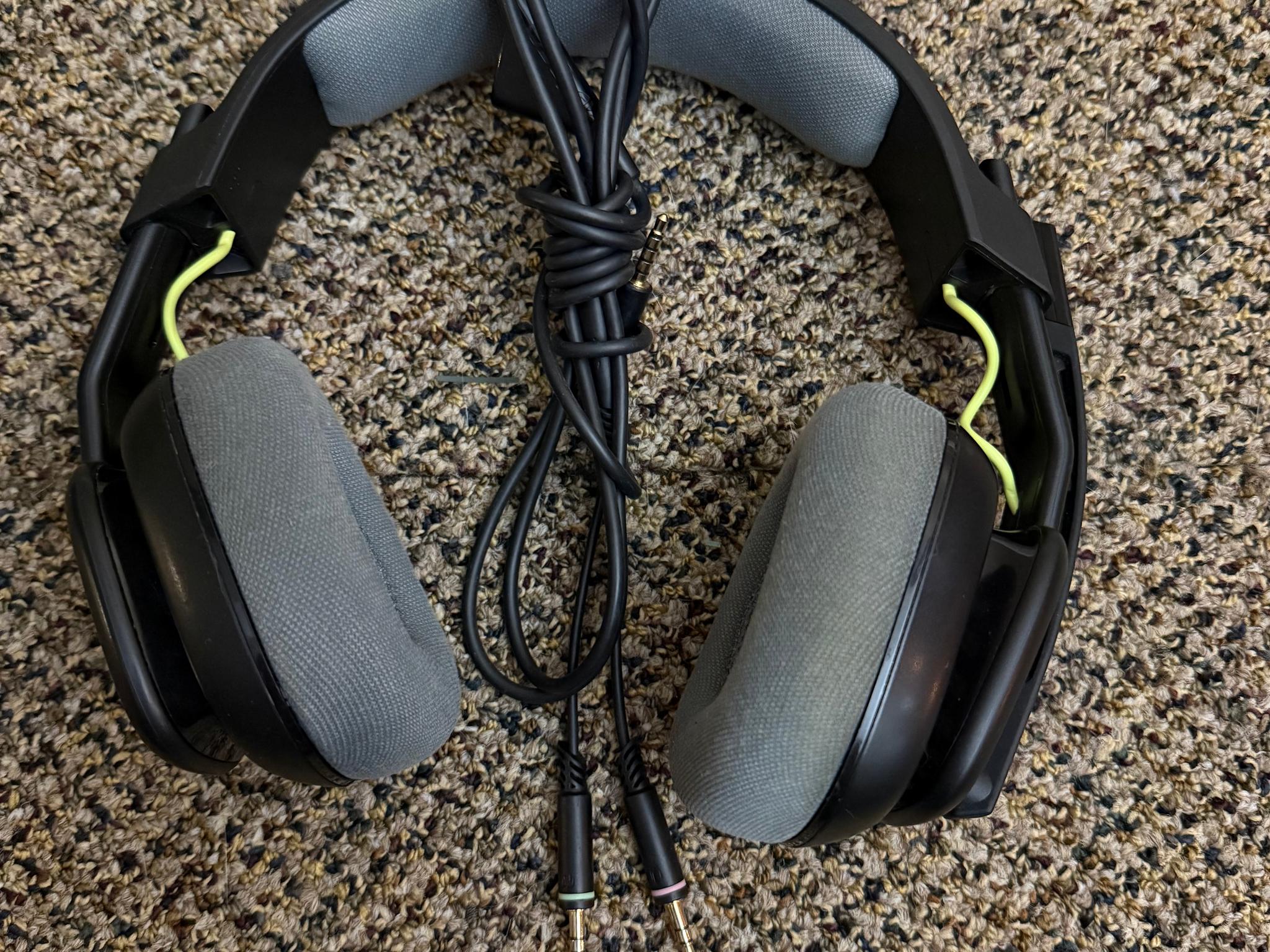 Corsair Keyboard K55/Harpoon Mouse  and Astro A10 Headset Bundle