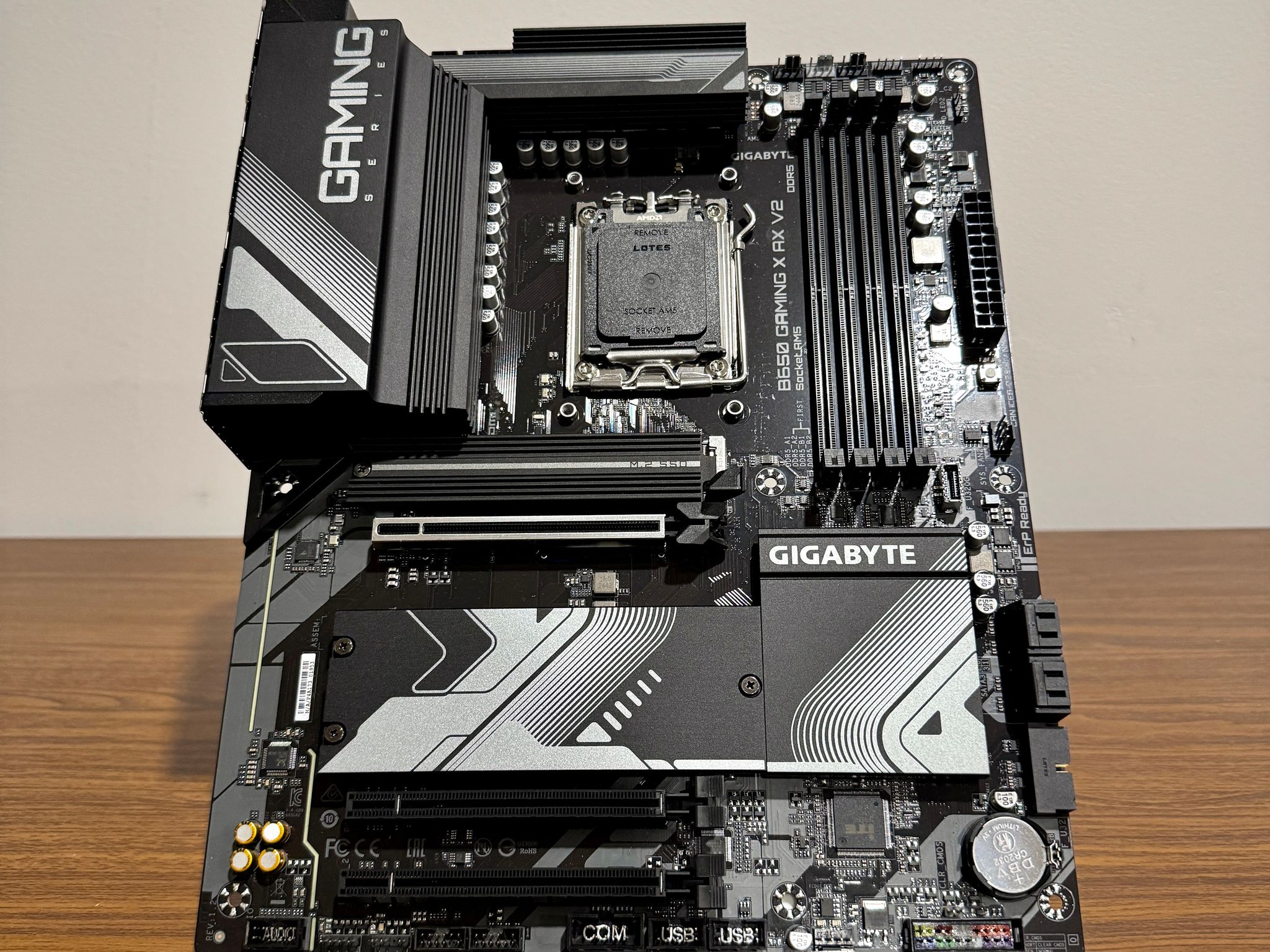 Gigabyte B650 GAMING X AX V2 ATX AM5 Motherboard