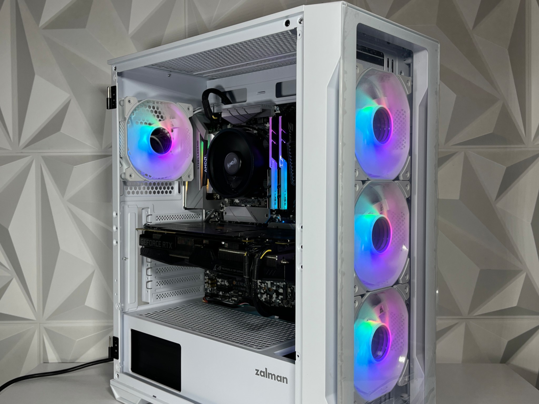 RTX 2060 6GB, Ryzen 7 2700X, 16GB RAM | White RGB Gaming Computer/PC