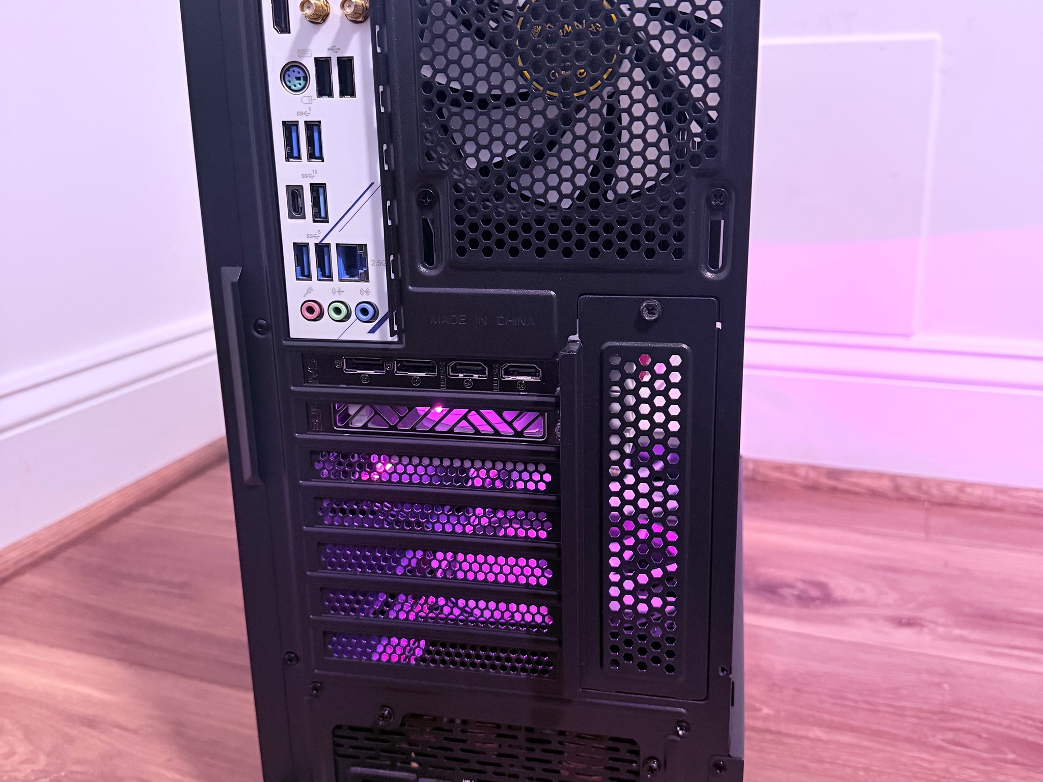 ❄️"Polar Nova"❄️| 1440p/4k Gaming | RX 7800 XT 16gb  | Intel i5 14600K | 32B DDR5 | 1tb Storage