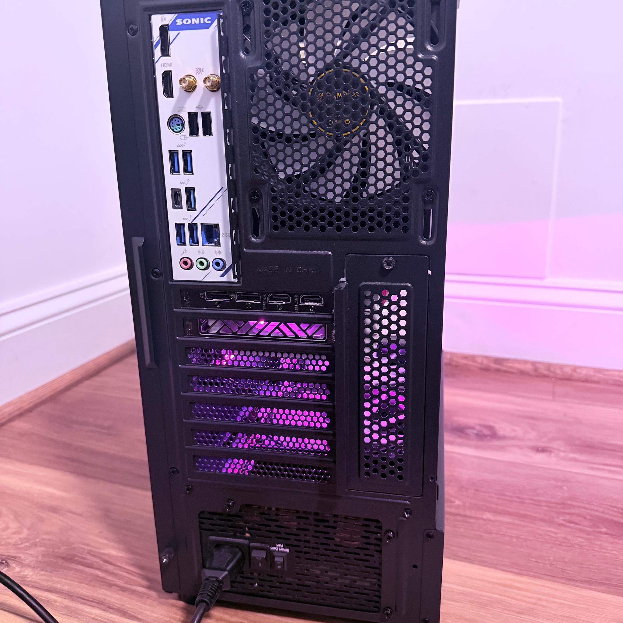 ❄️"Polar Nova"❄️| 1440p/4k Gaming | RX 7800 XT 16gb  | Intel i5 14600K | 32B DDR5 | 1tb Storage