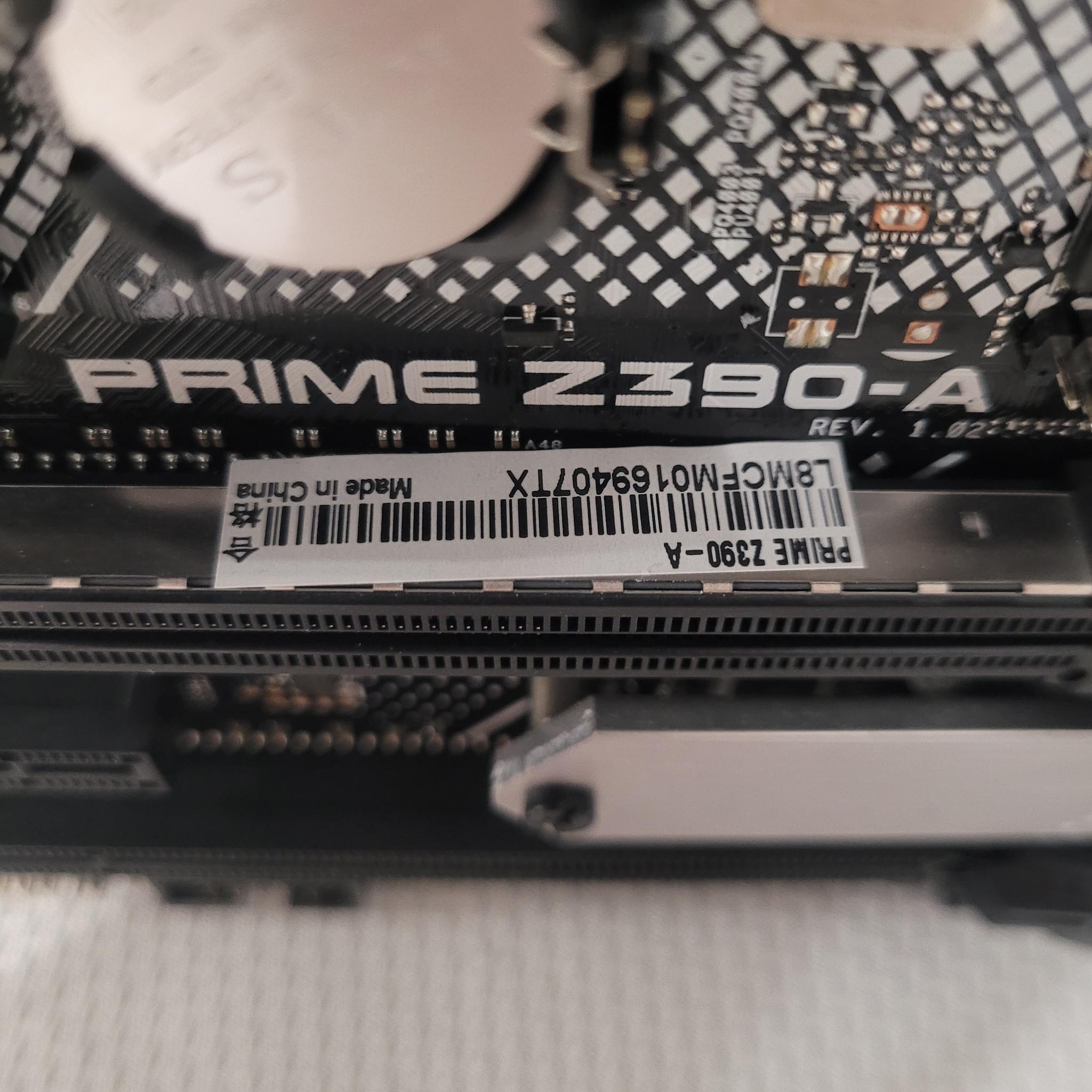 Asus Prime Z390-A with Intel i9 9900K and 32GB DDR4