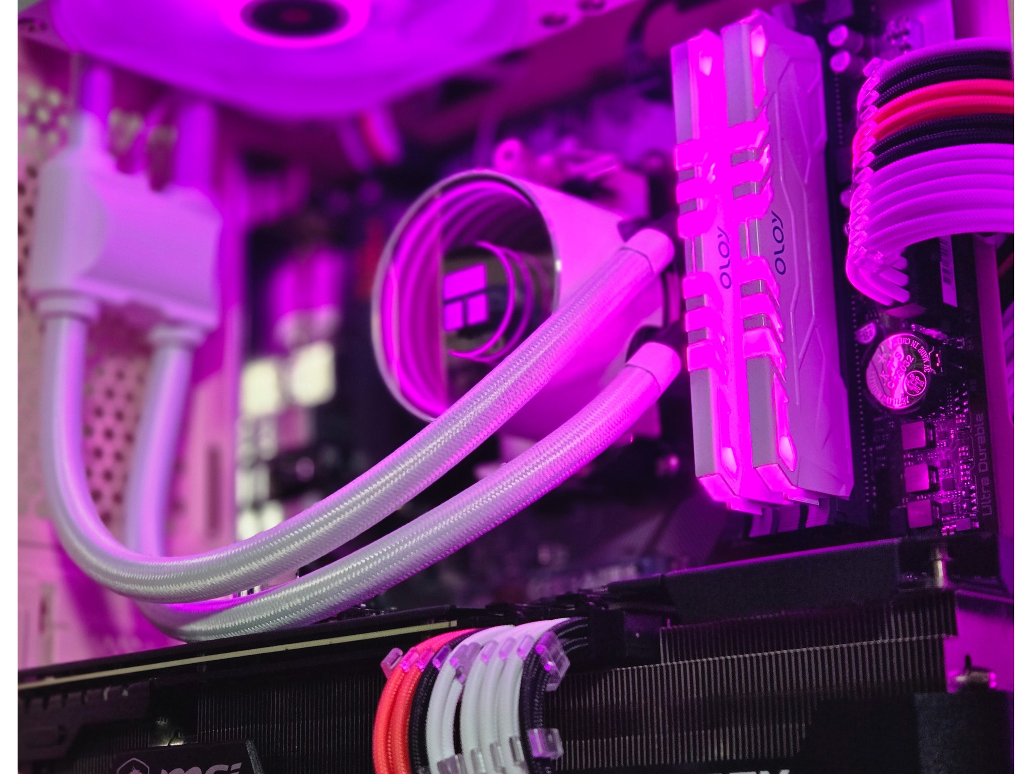 RTX 3070 Ti | Ryzen 7 3700x | Wi-Fi | Pink Gaming PC