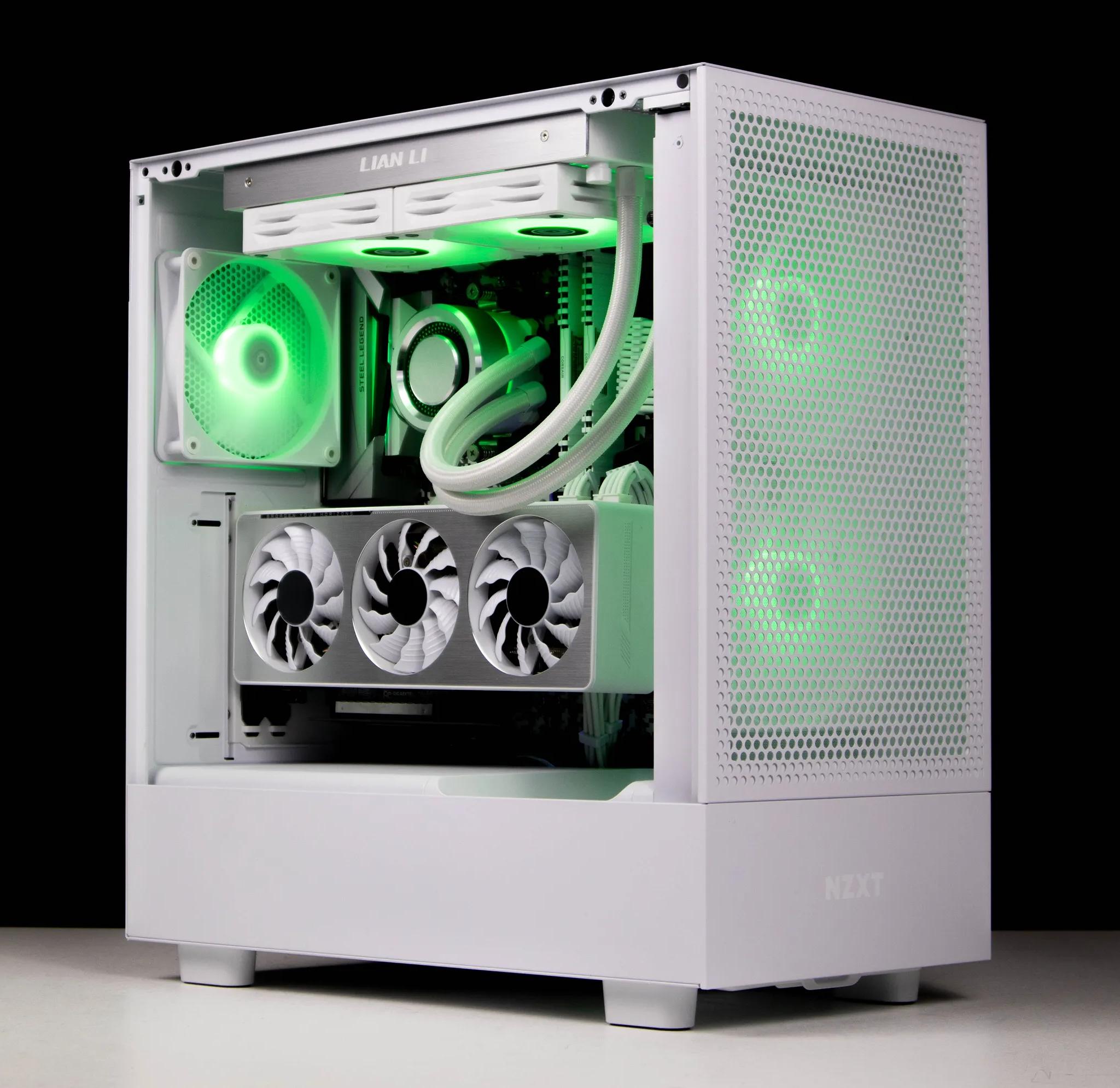 ~Snowstorm~ (RTX 3070 | Ryzen 5 5600X | 32gb RAM)