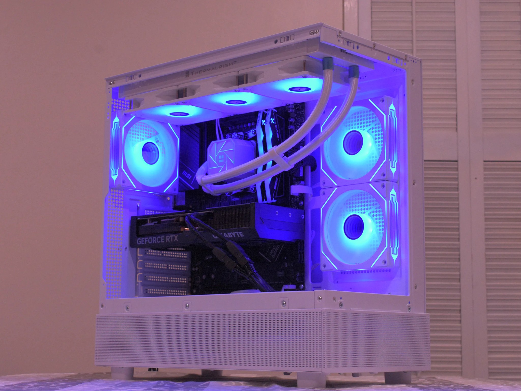 Gaming PC | Ryzen 7 7700X | RTX 4070ti 12GB | 32GB Ram DDR5 | 1TB nVME SSD | 1440p White Gaming PC