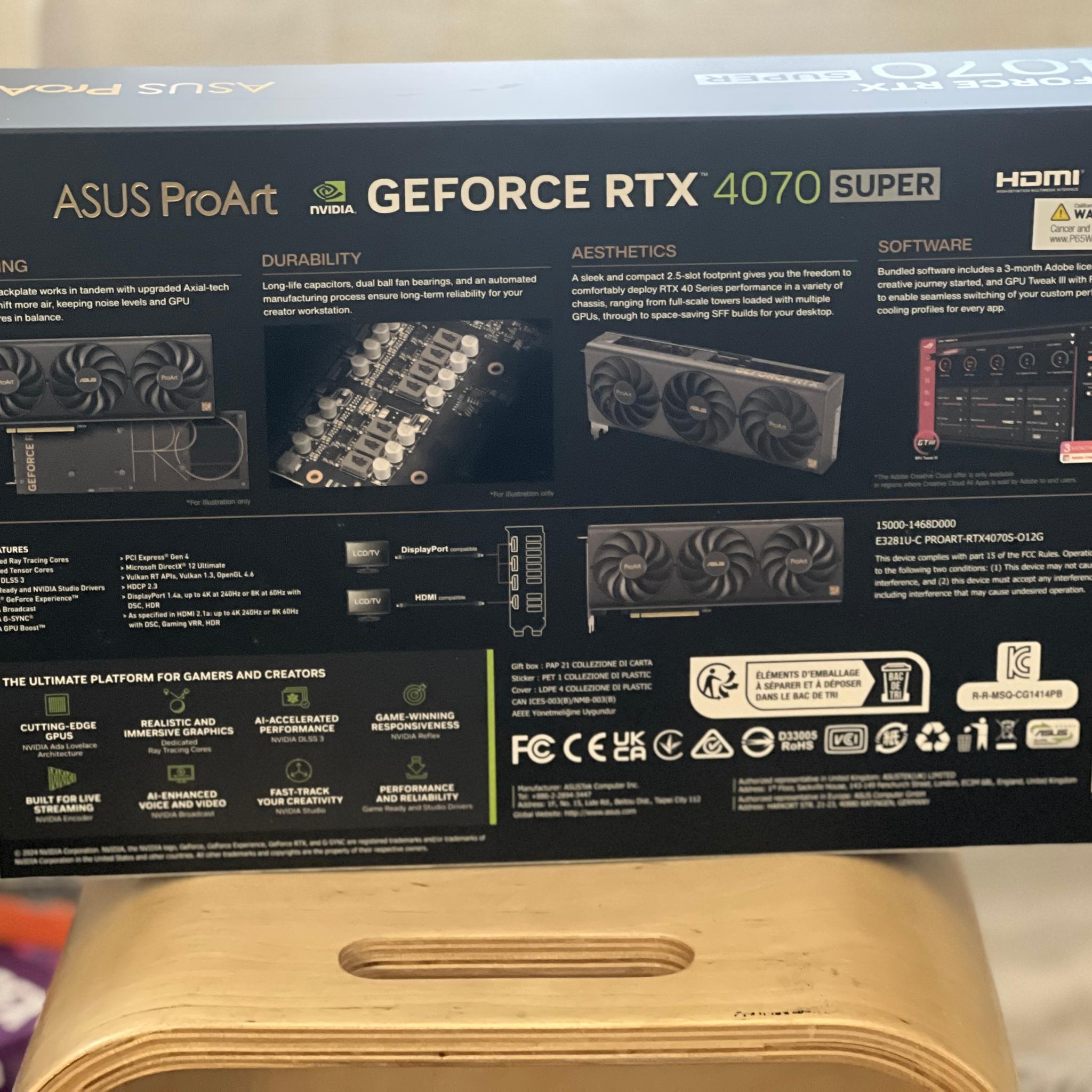 Asus ProArt GeForce RTX 4070 SUPER