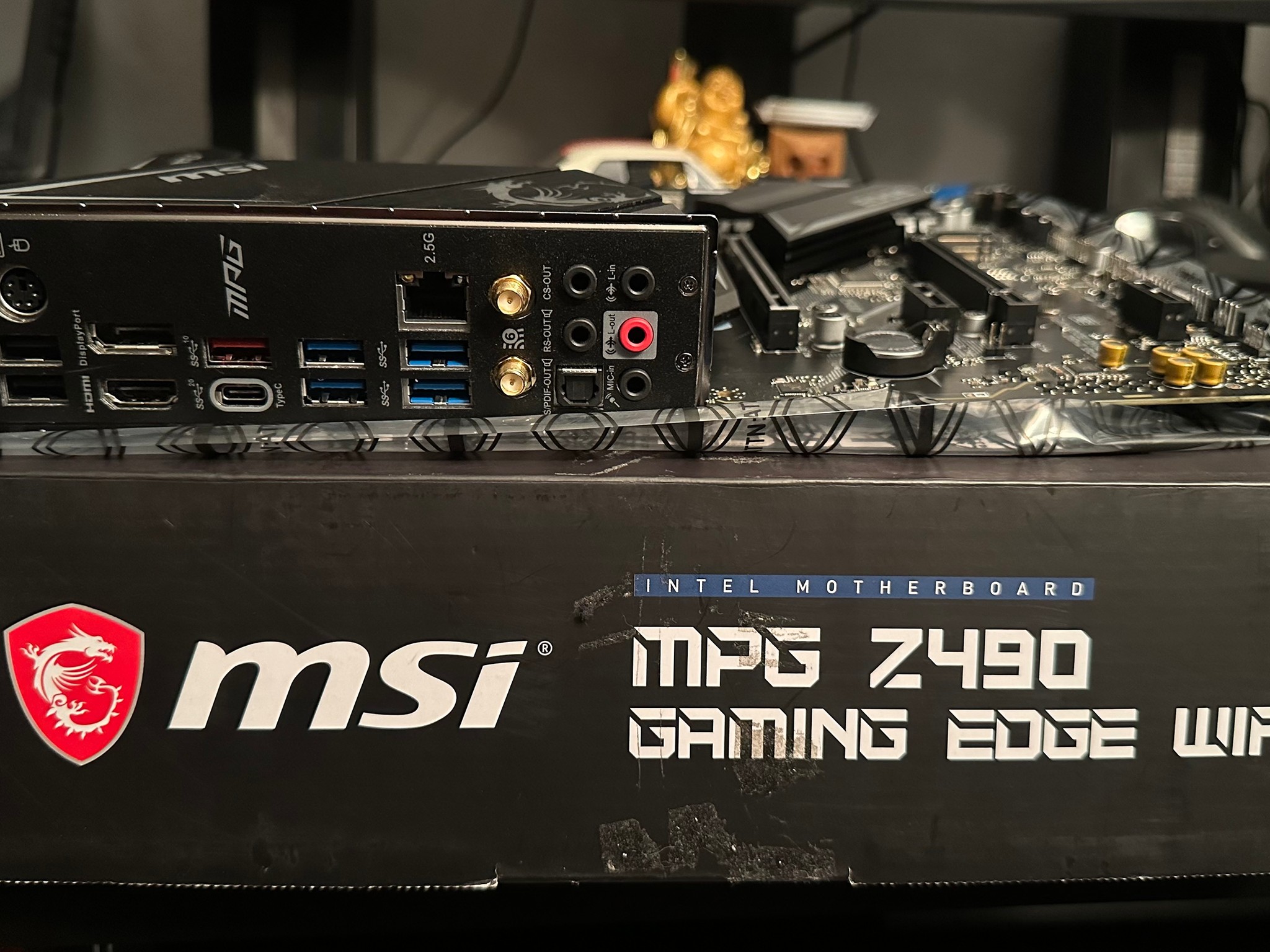 Combo set I3-10100F w/Z490 Gaming Edge WIFI