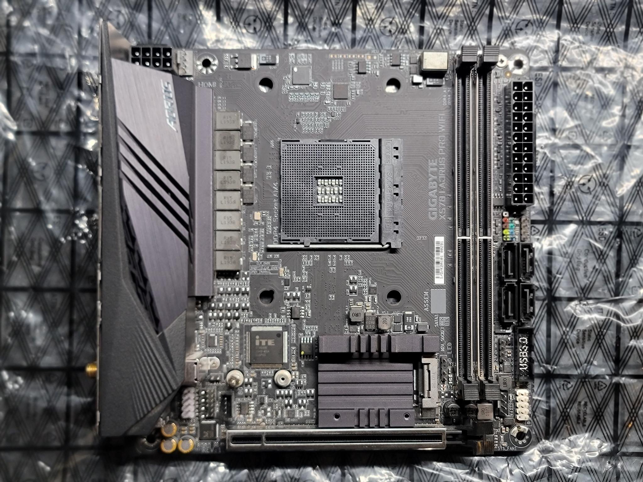 GIGABYTE X570 I Aorus Pro WIFI Mini-ITX AM4 Motherboard